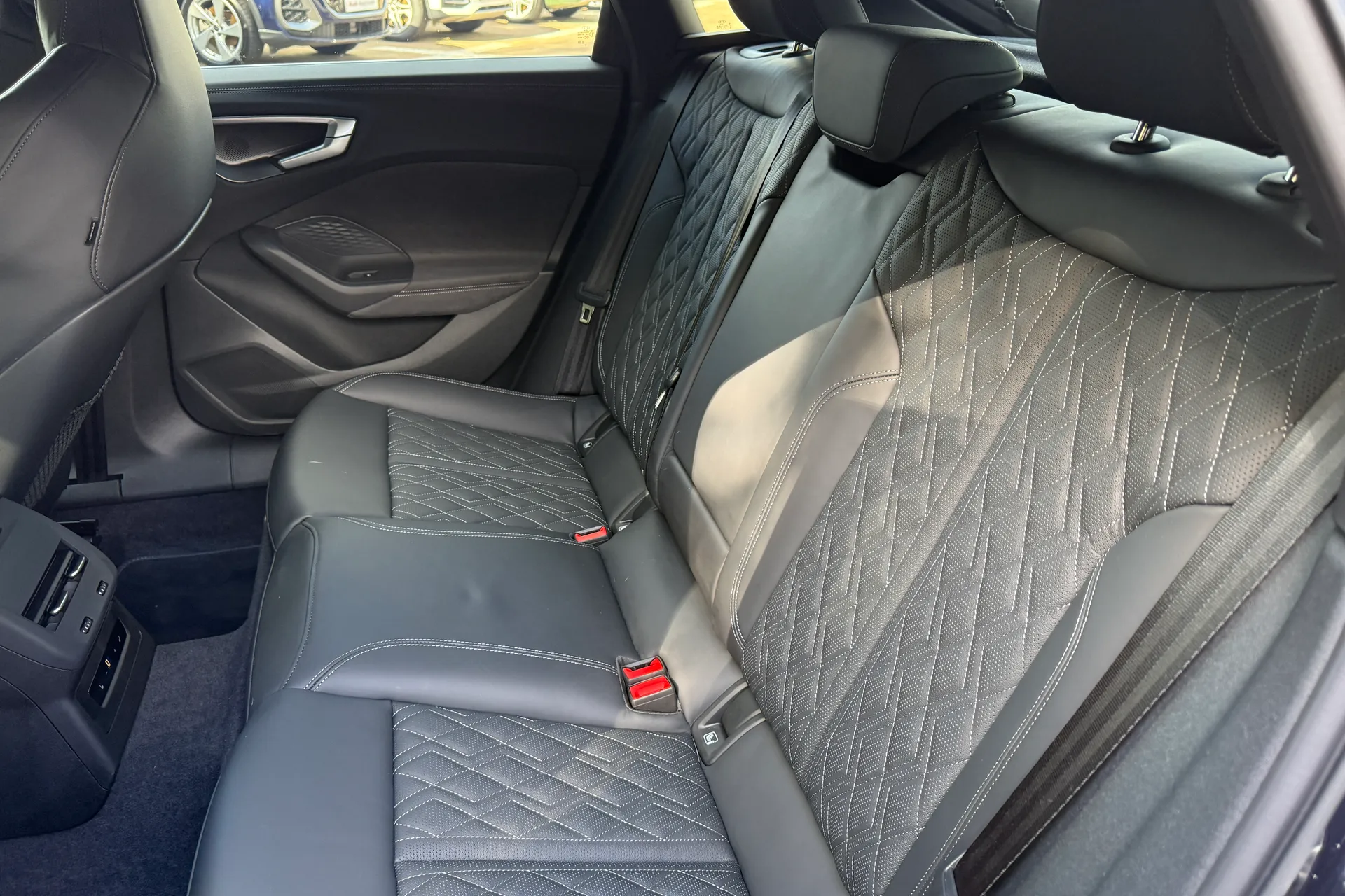 Audi A5 thumbnail image number 46