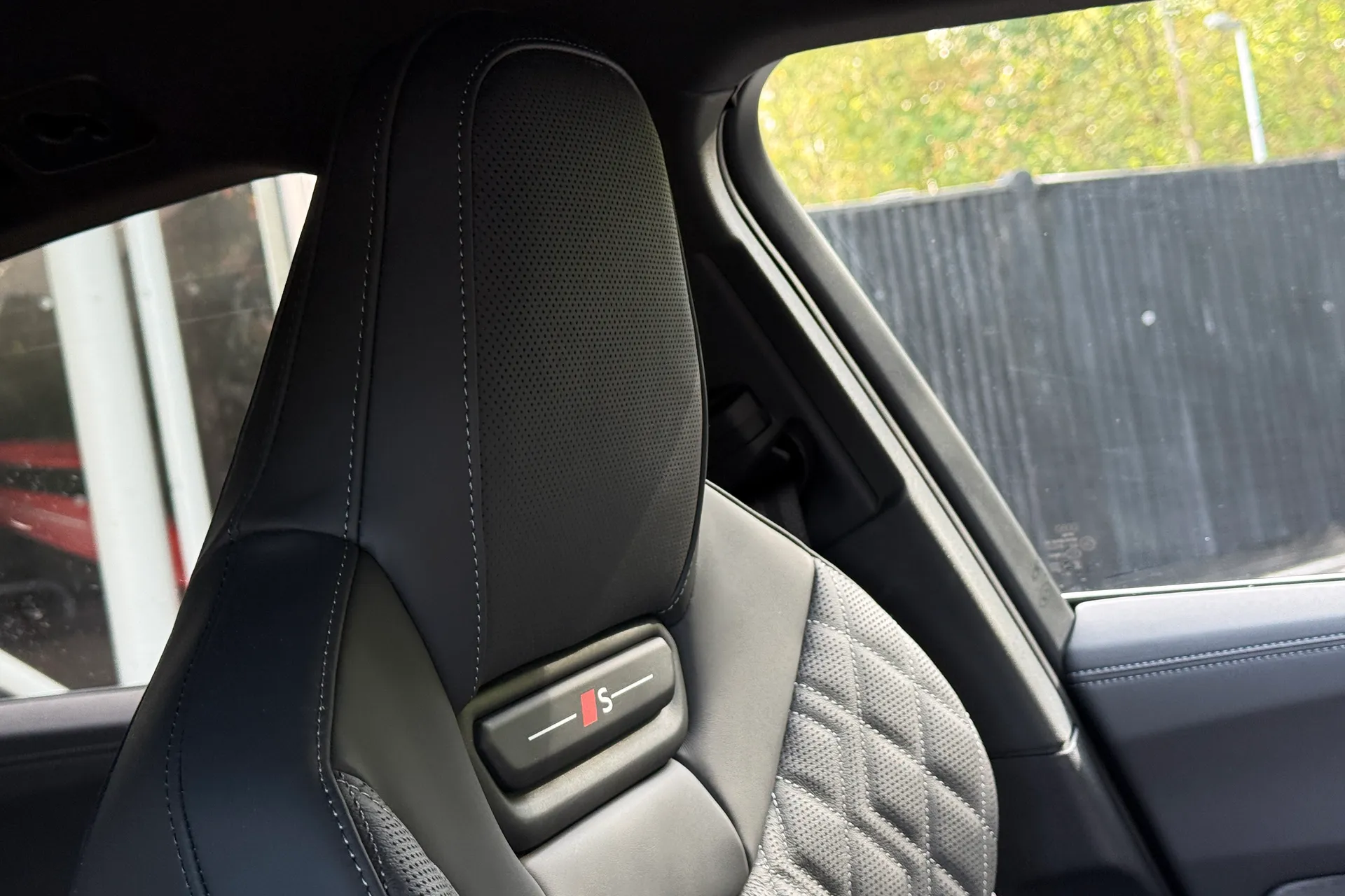 Audi A5 thumbnail image number 18