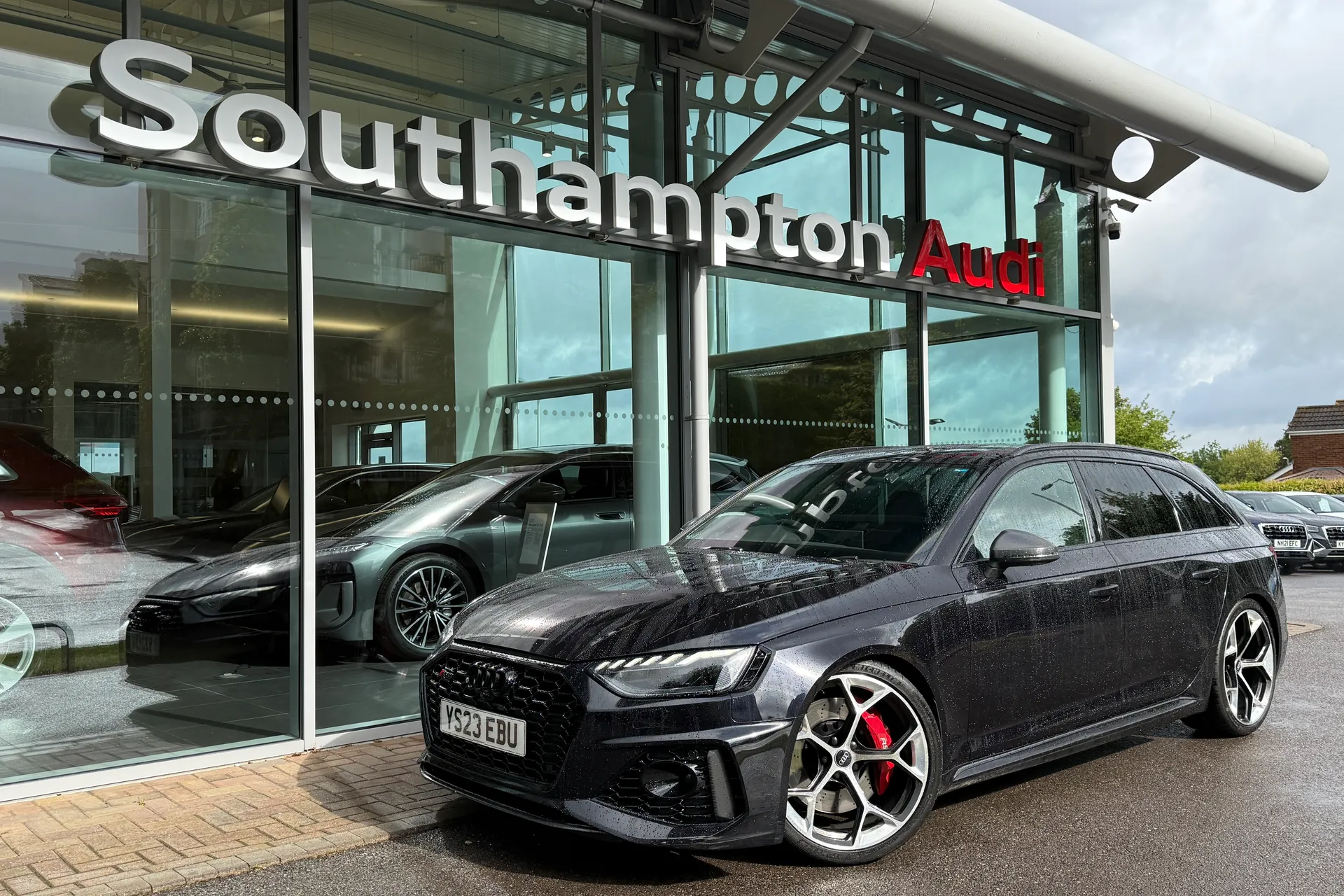 Audi RS4 thumbnail image number 63