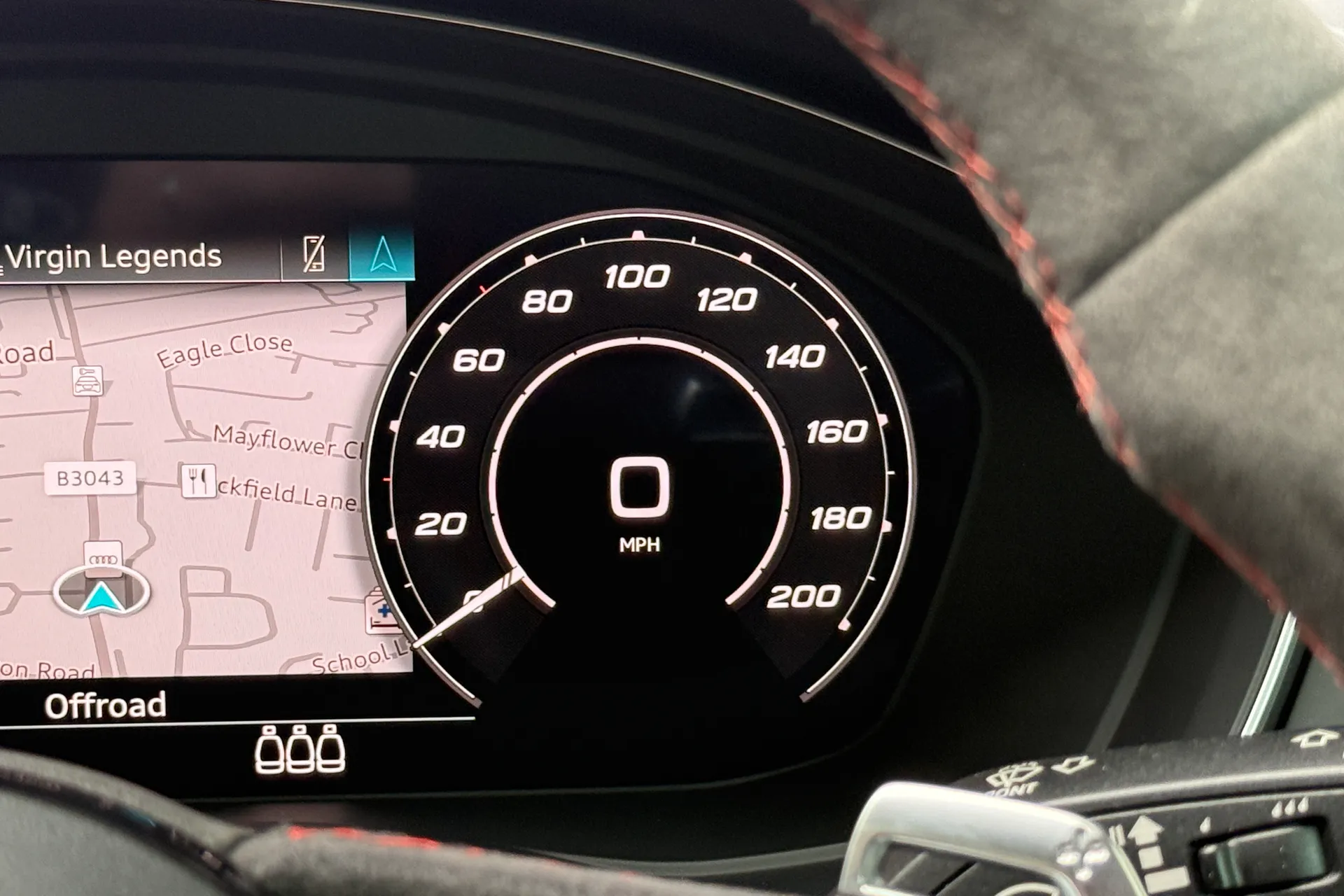 Audi RS4 thumbnail image number 16