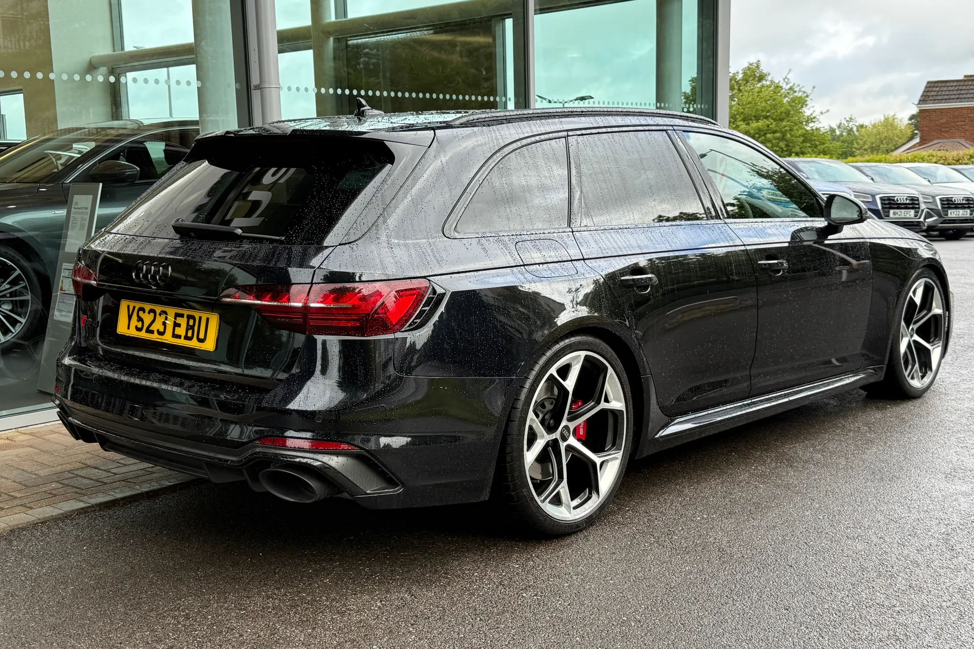 Audi RS4 thumbnail image number 65