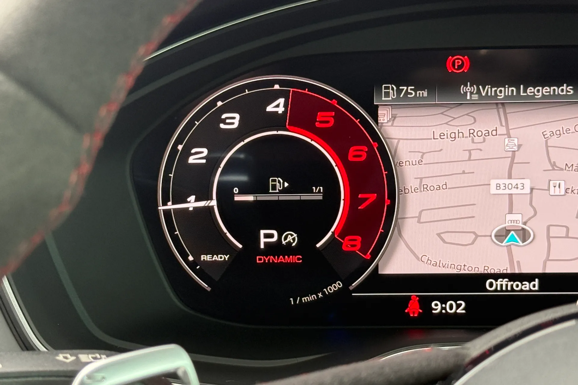 Audi RS4 thumbnail image number 15