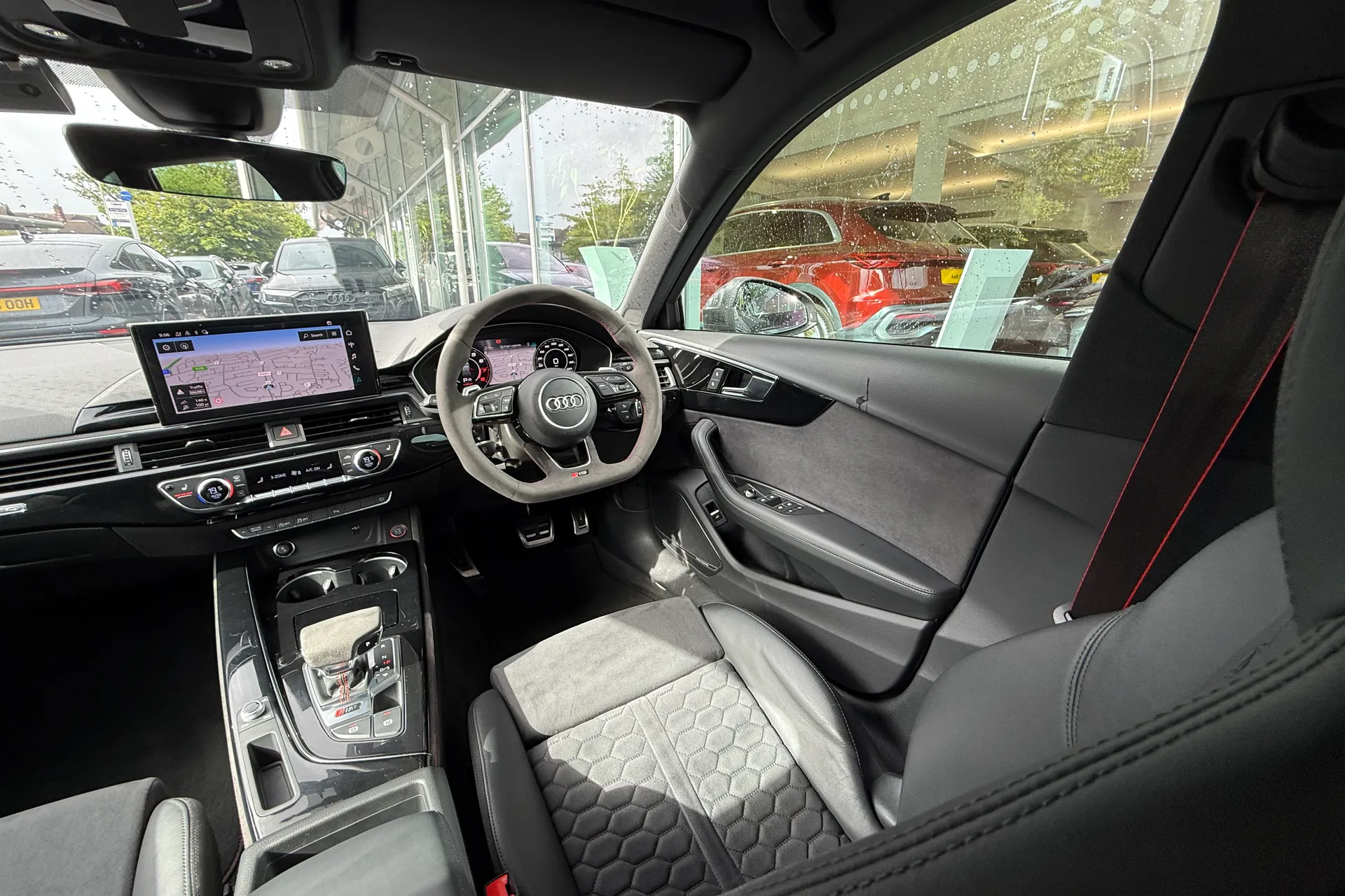 Audi RS4 thumbnail image number 49