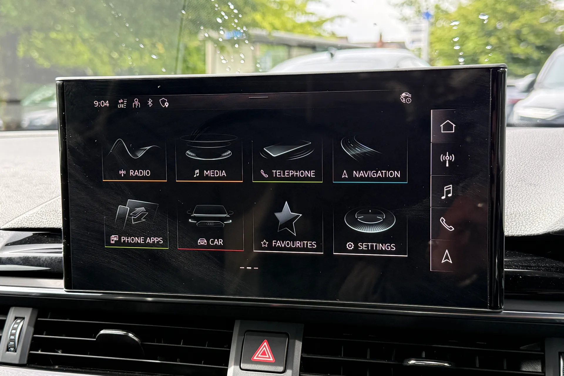 Audi RS4 thumbnail image number 22