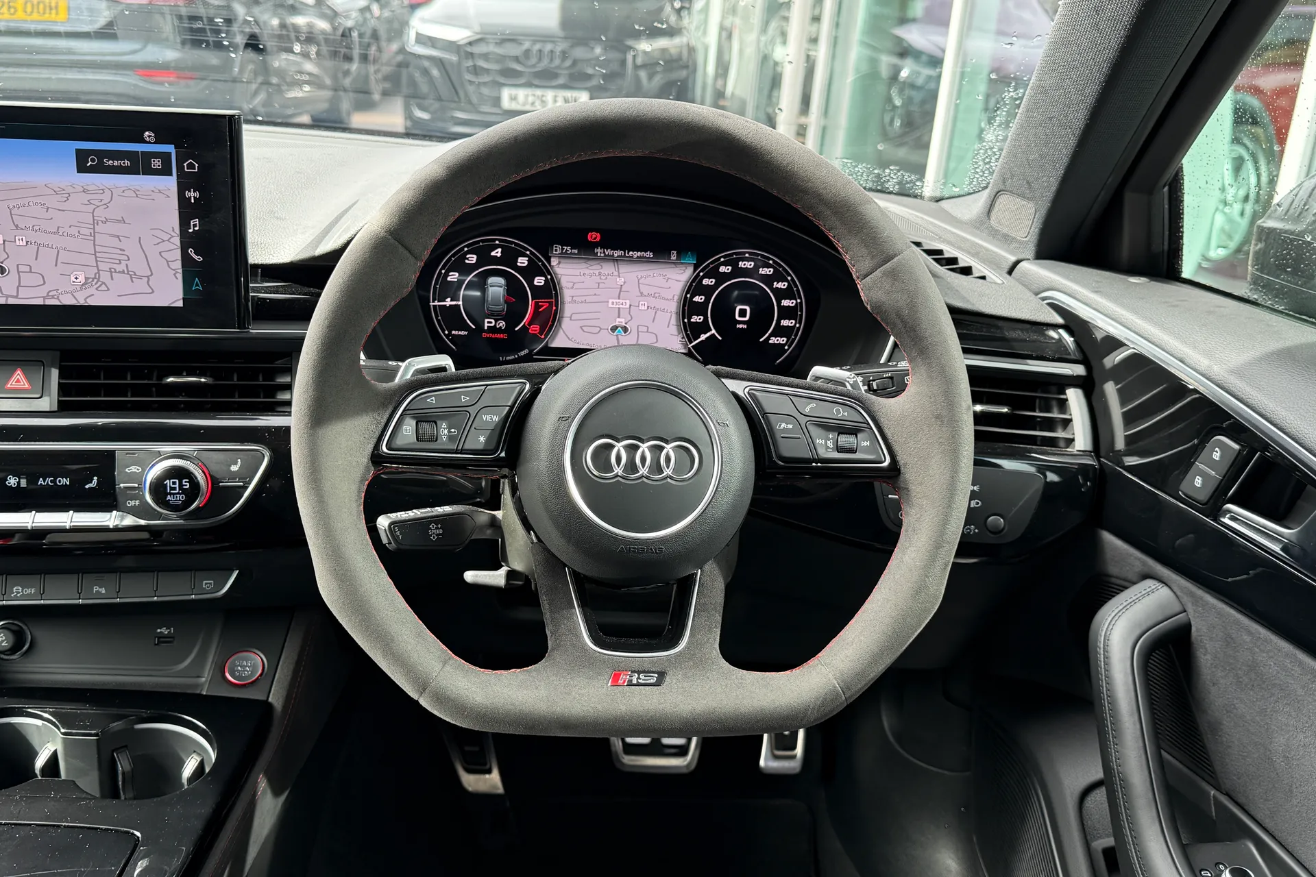 Audi RS4 thumbnail image number 48