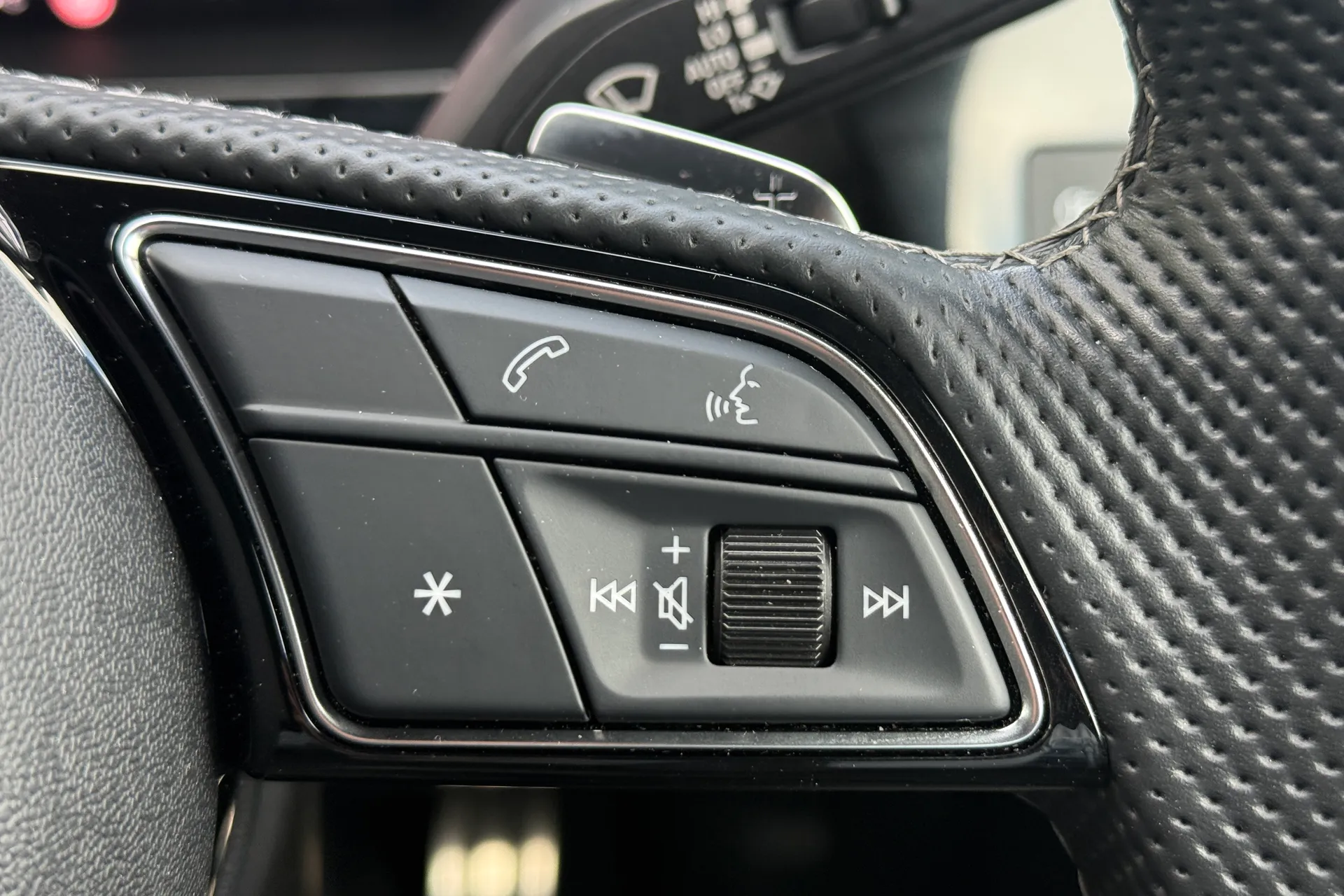 Audi A3 thumbnail image number 25