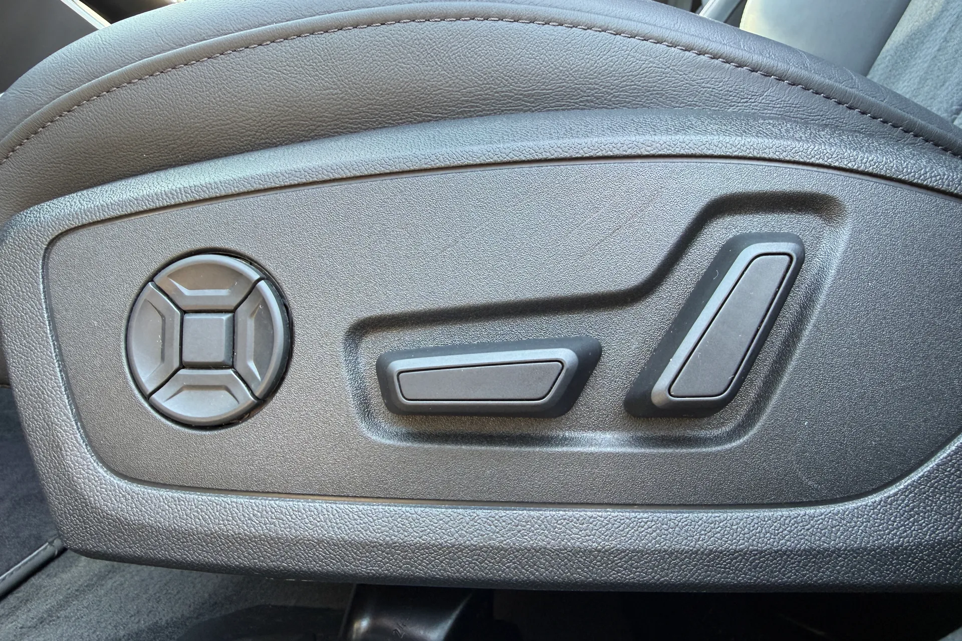 Audi A7 thumbnail image number 25