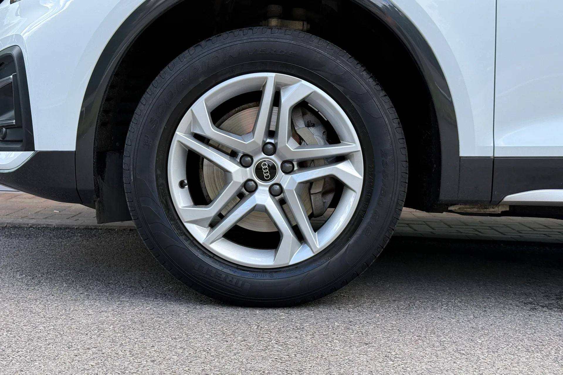 Audi Q5 thumbnail image number 12