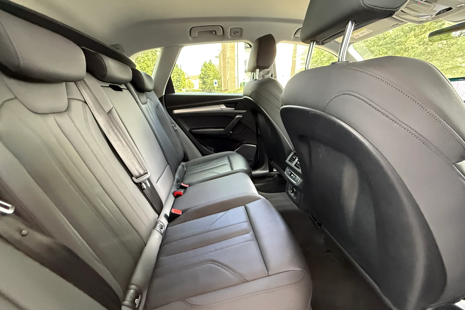 Audi Q5 thumbnail image number 40