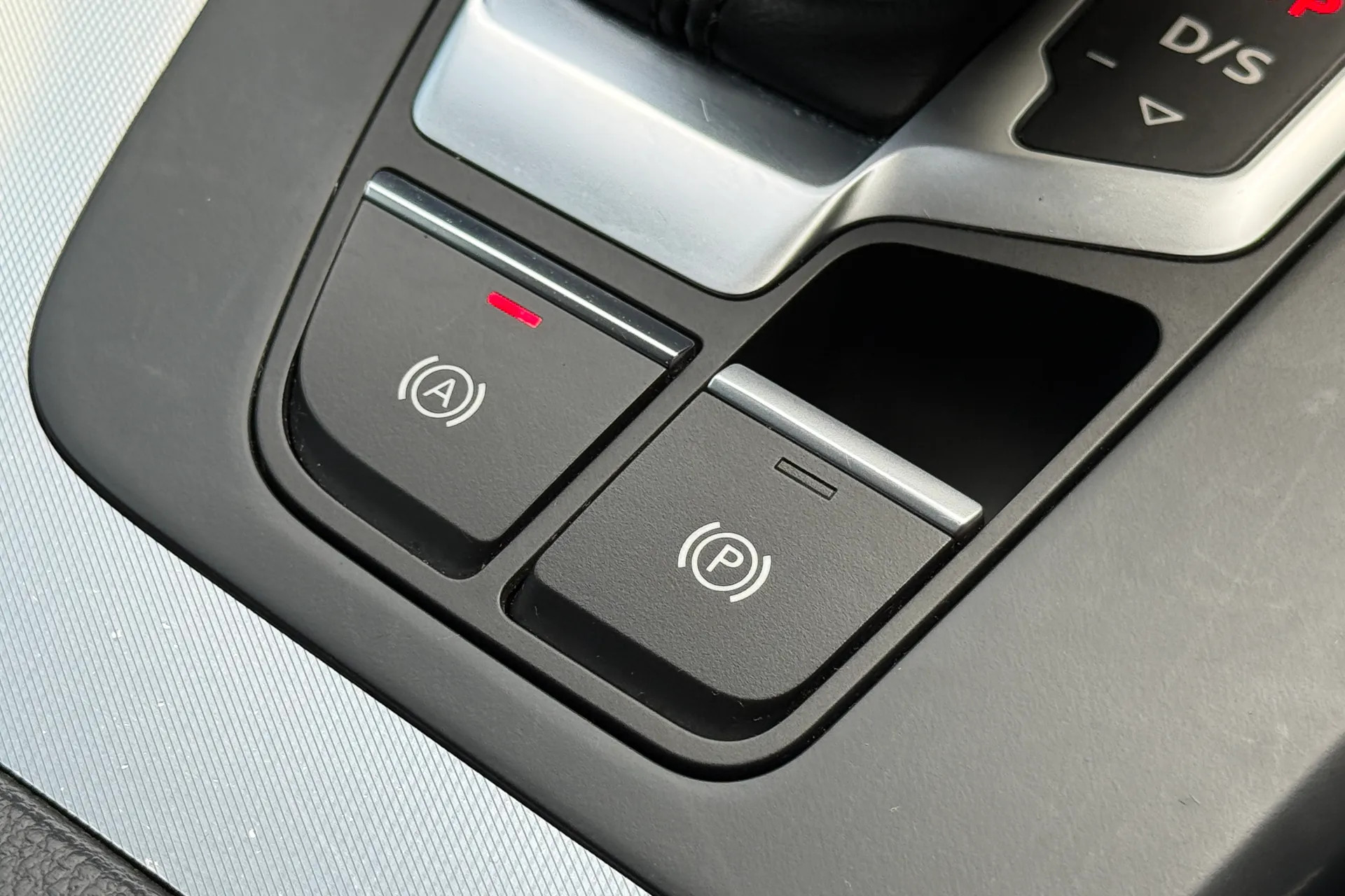 Audi Q5 thumbnail image number 29