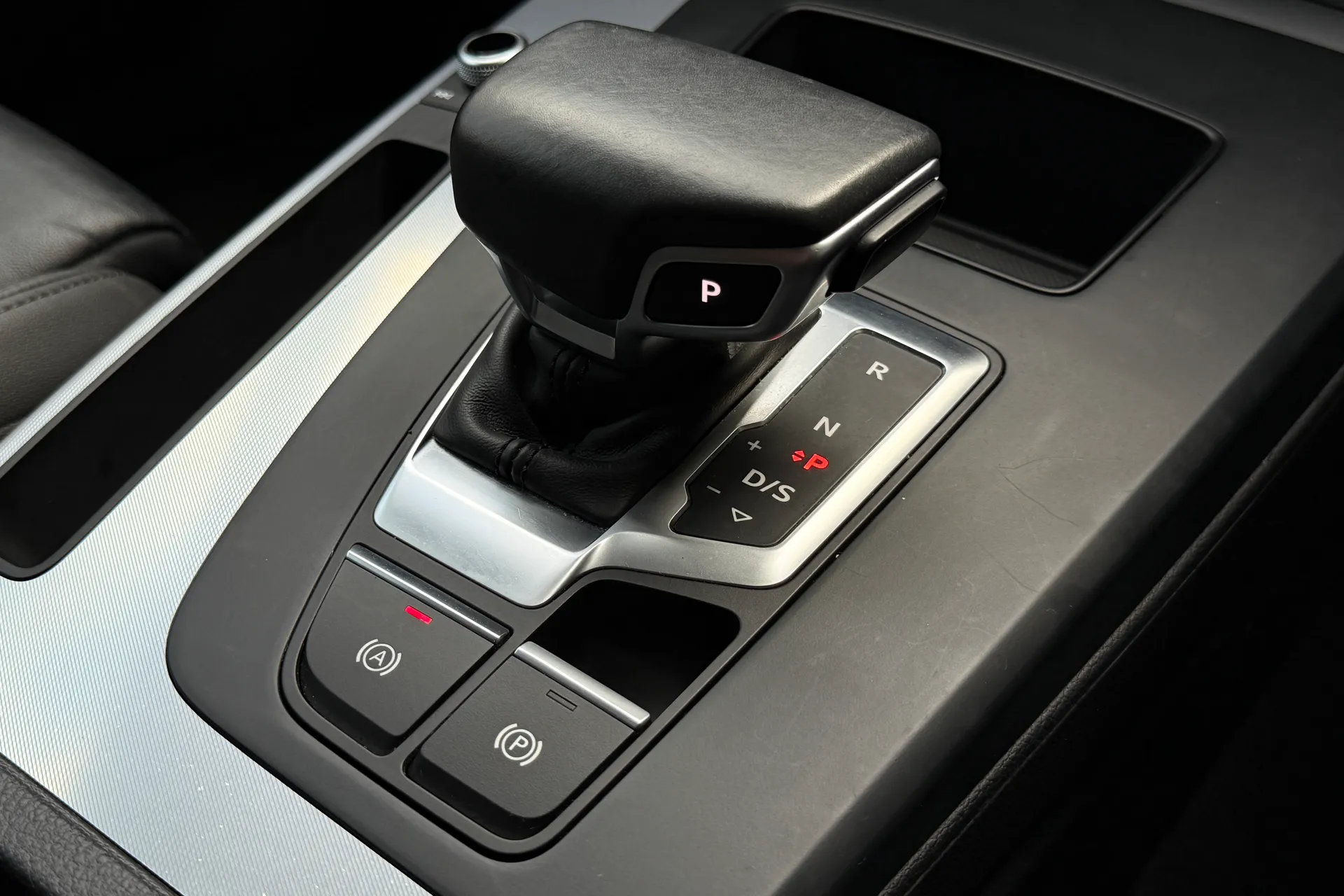 Audi Q5 thumbnail image number 27