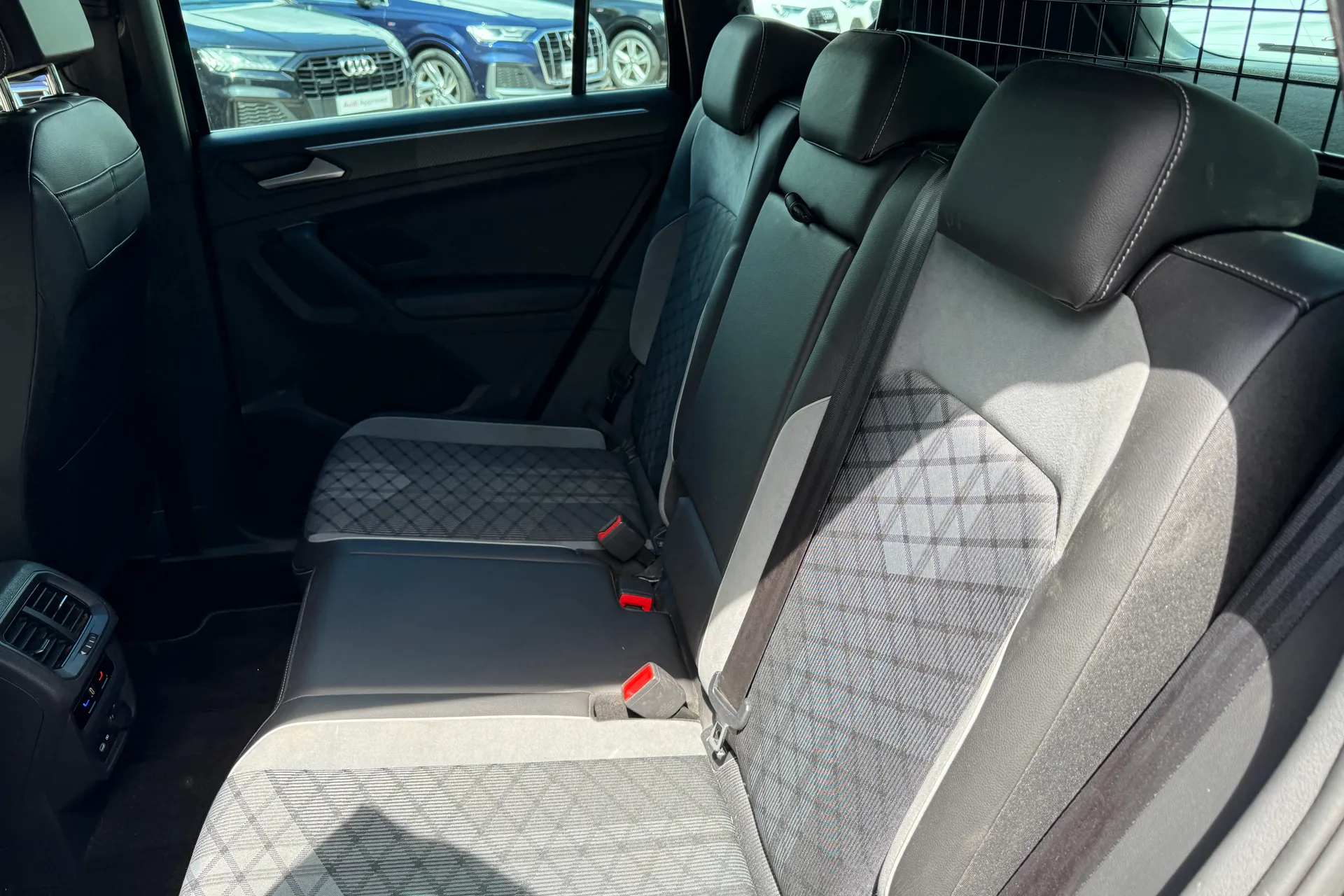VOLKSWAGEN TIGUAN thumbnail image number 53