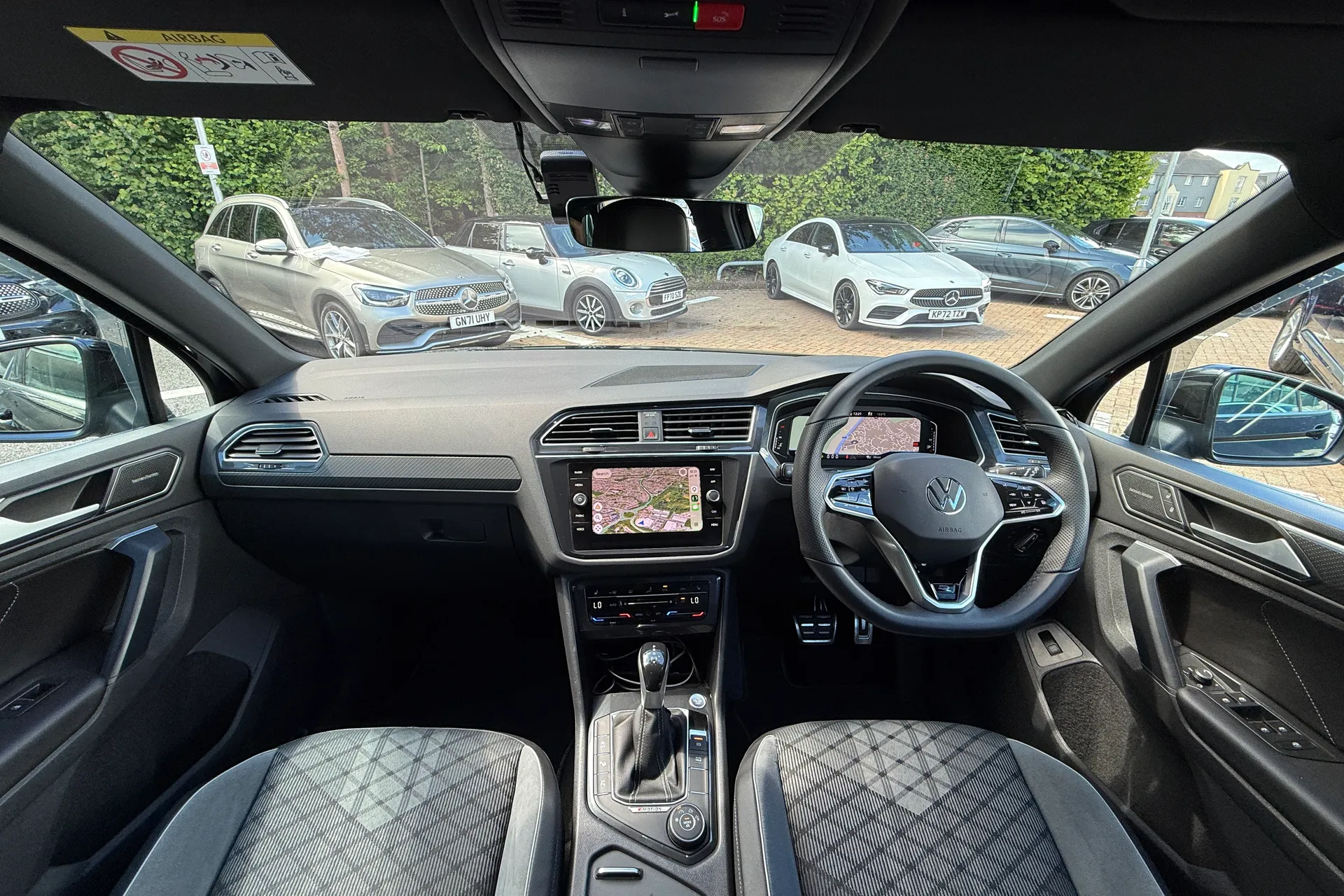 VOLKSWAGEN TIGUAN thumbnail image number 3