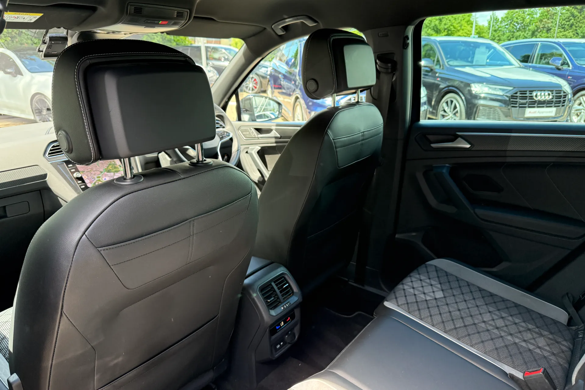 VOLKSWAGEN TIGUAN thumbnail image number 52