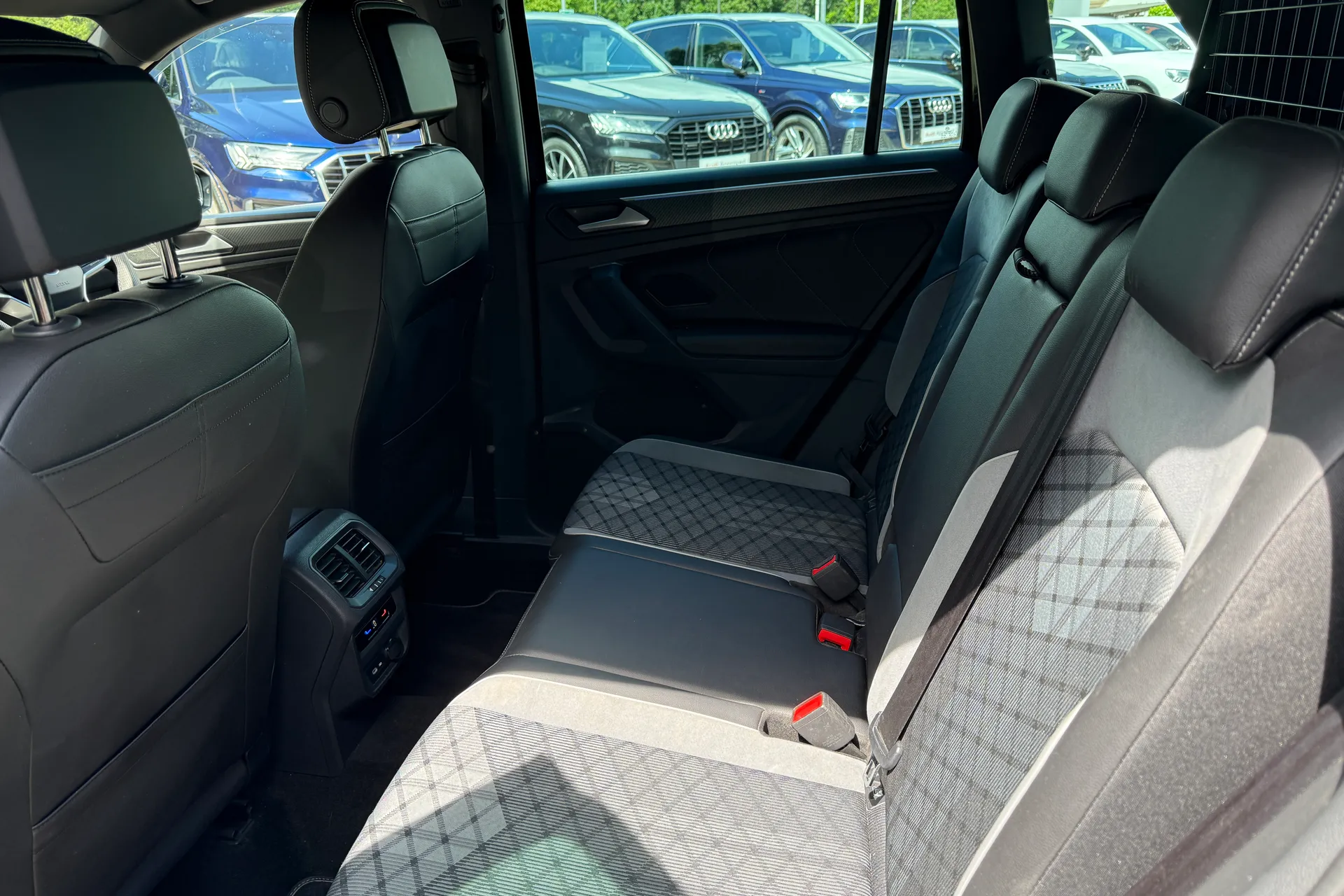 VOLKSWAGEN TIGUAN thumbnail image number 54