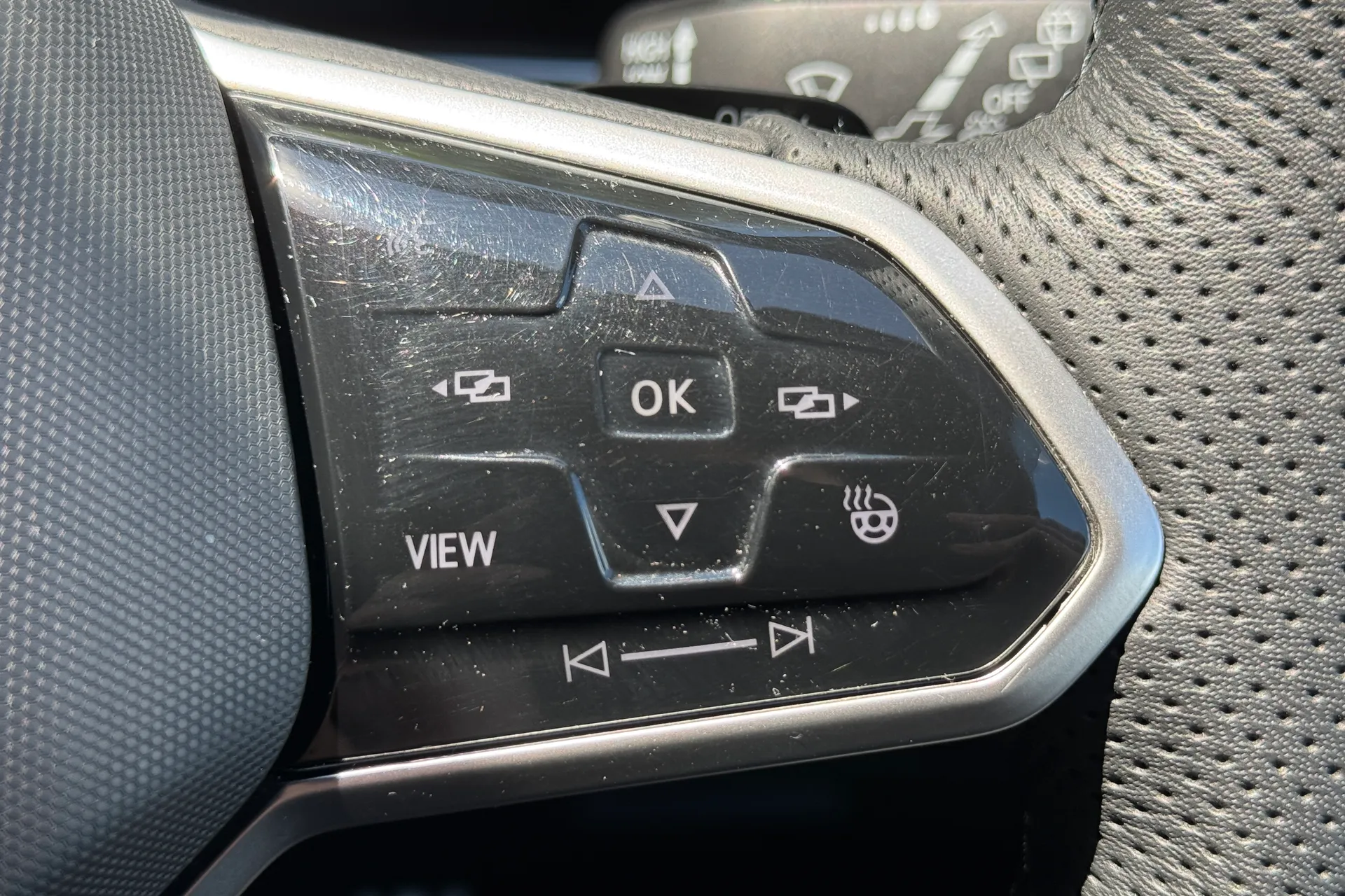VOLKSWAGEN TIGUAN thumbnail image number 20