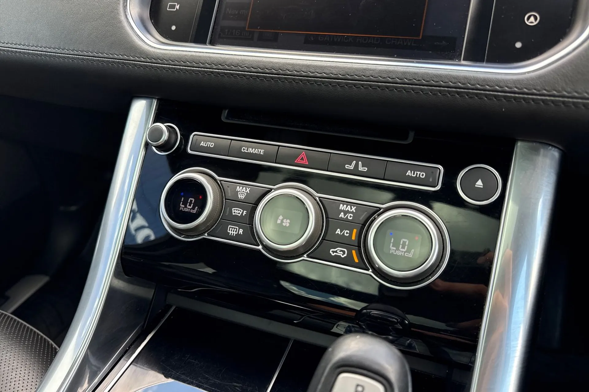 LAND ROVER RANGE ROVER SPORT thumbnail image number 41