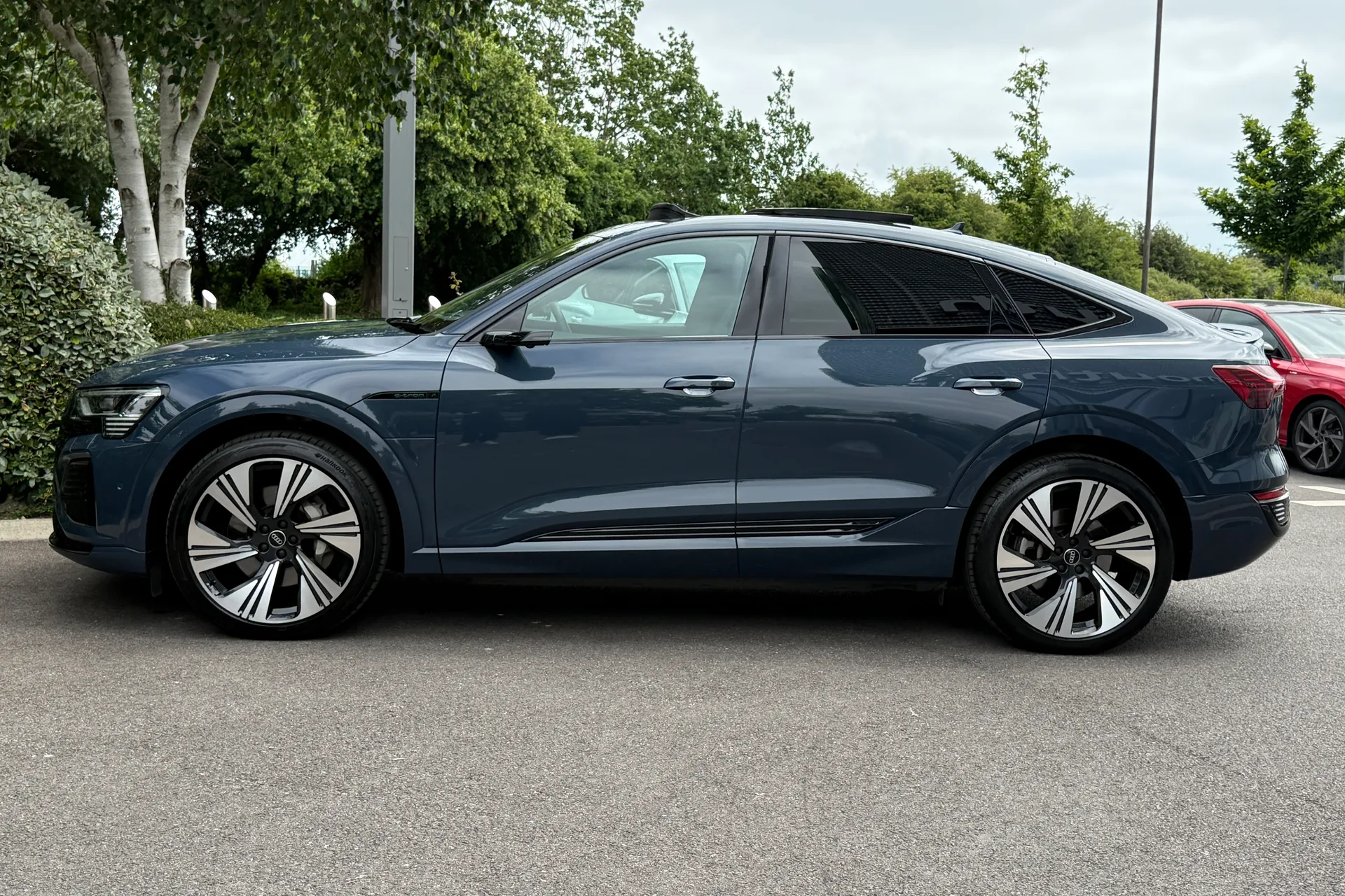 Audi Q8 thumbnail image number 36