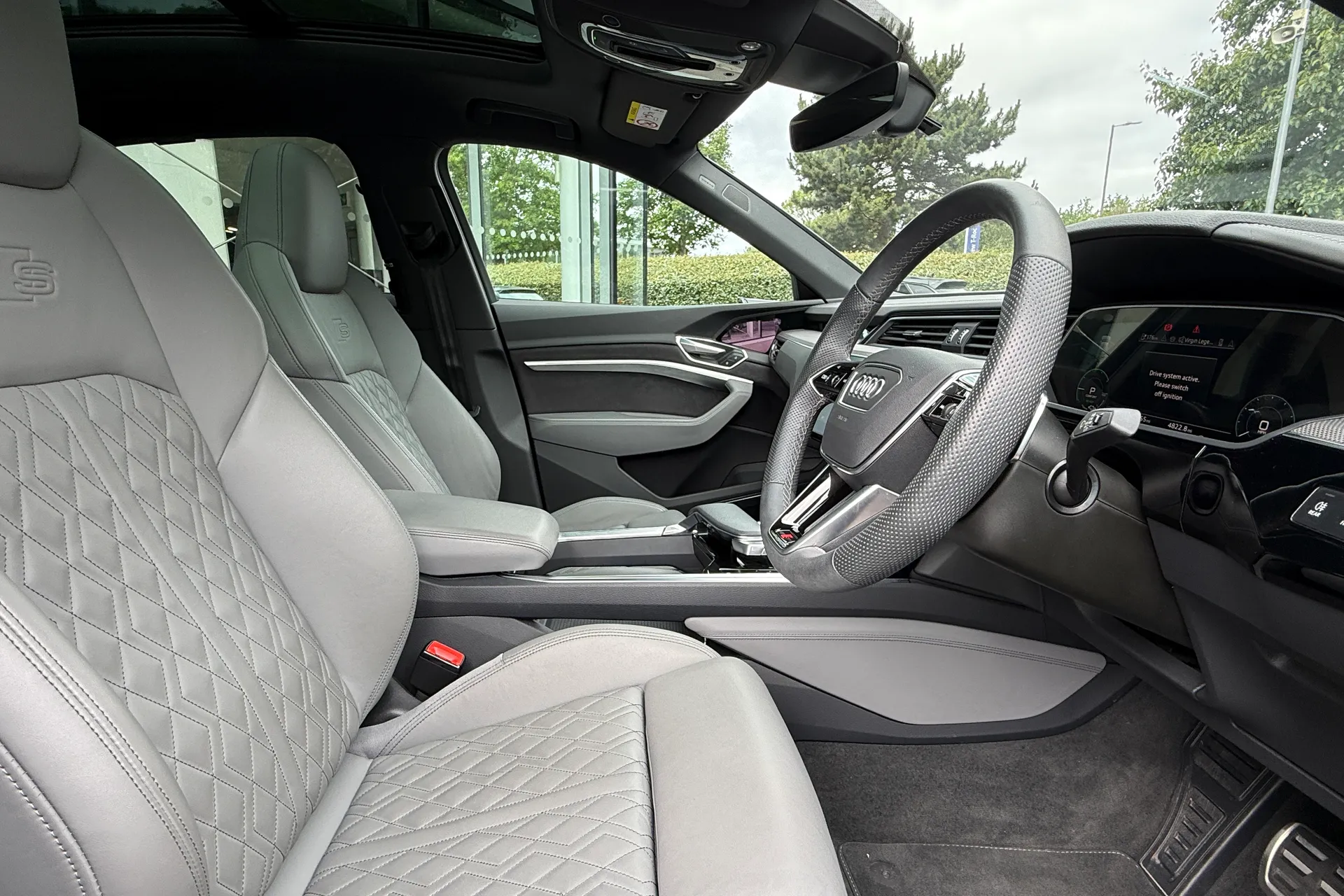 Audi Q8 thumbnail image number 42
