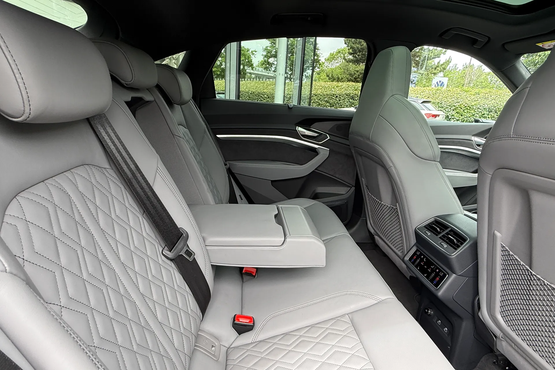 Audi Q8 thumbnail image number 54