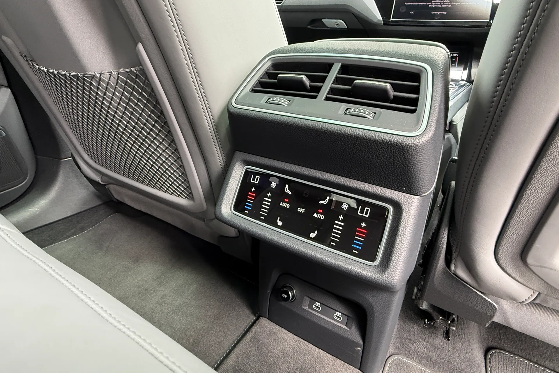 Audi Q8 thumbnail image number 53
