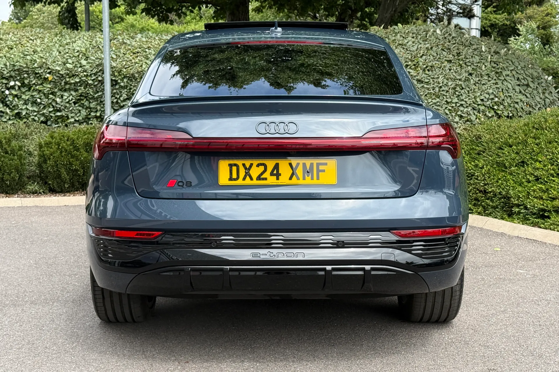 Audi Q8 thumbnail image number 26