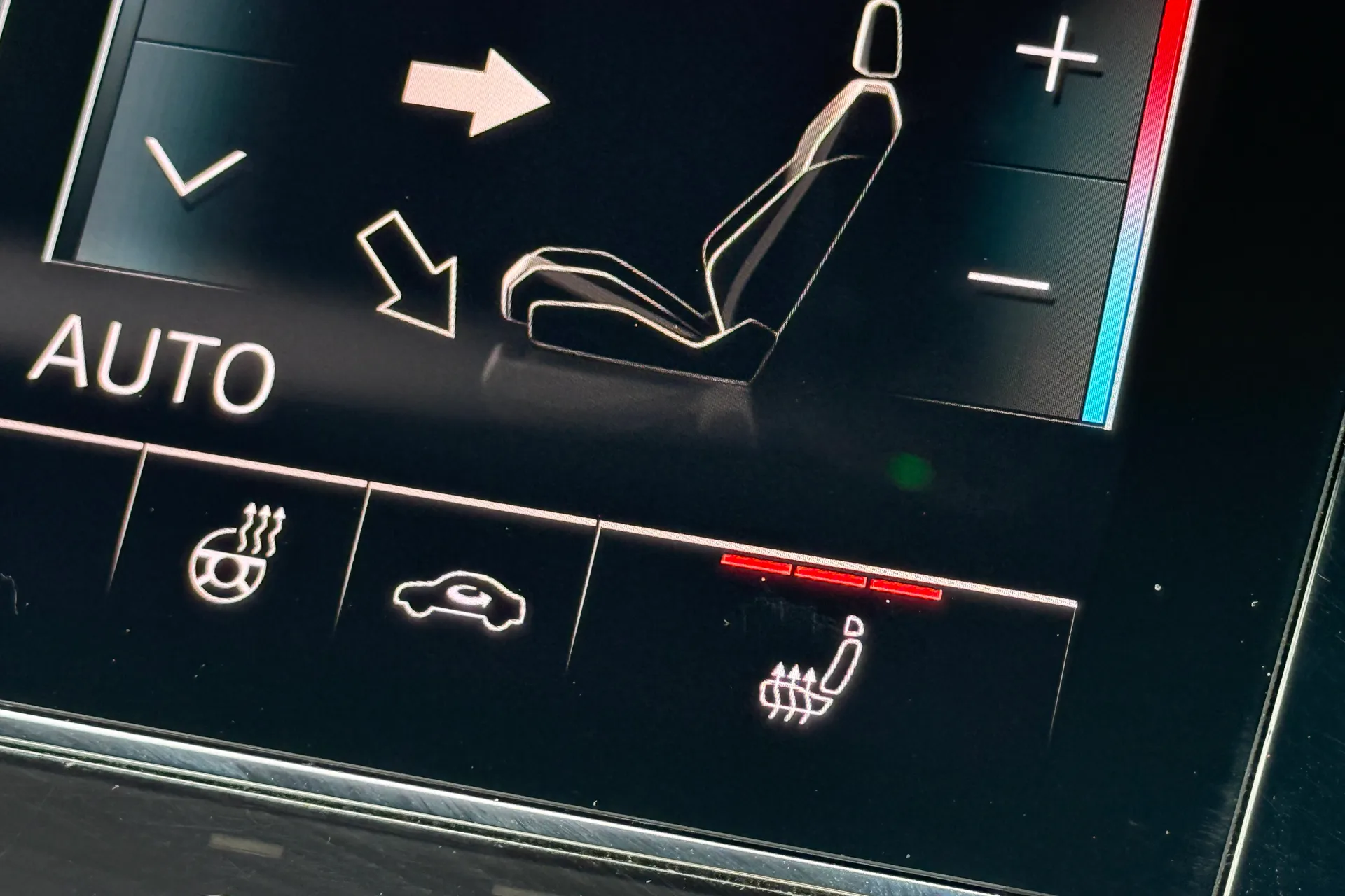 Audi Q8 thumbnail image number 30