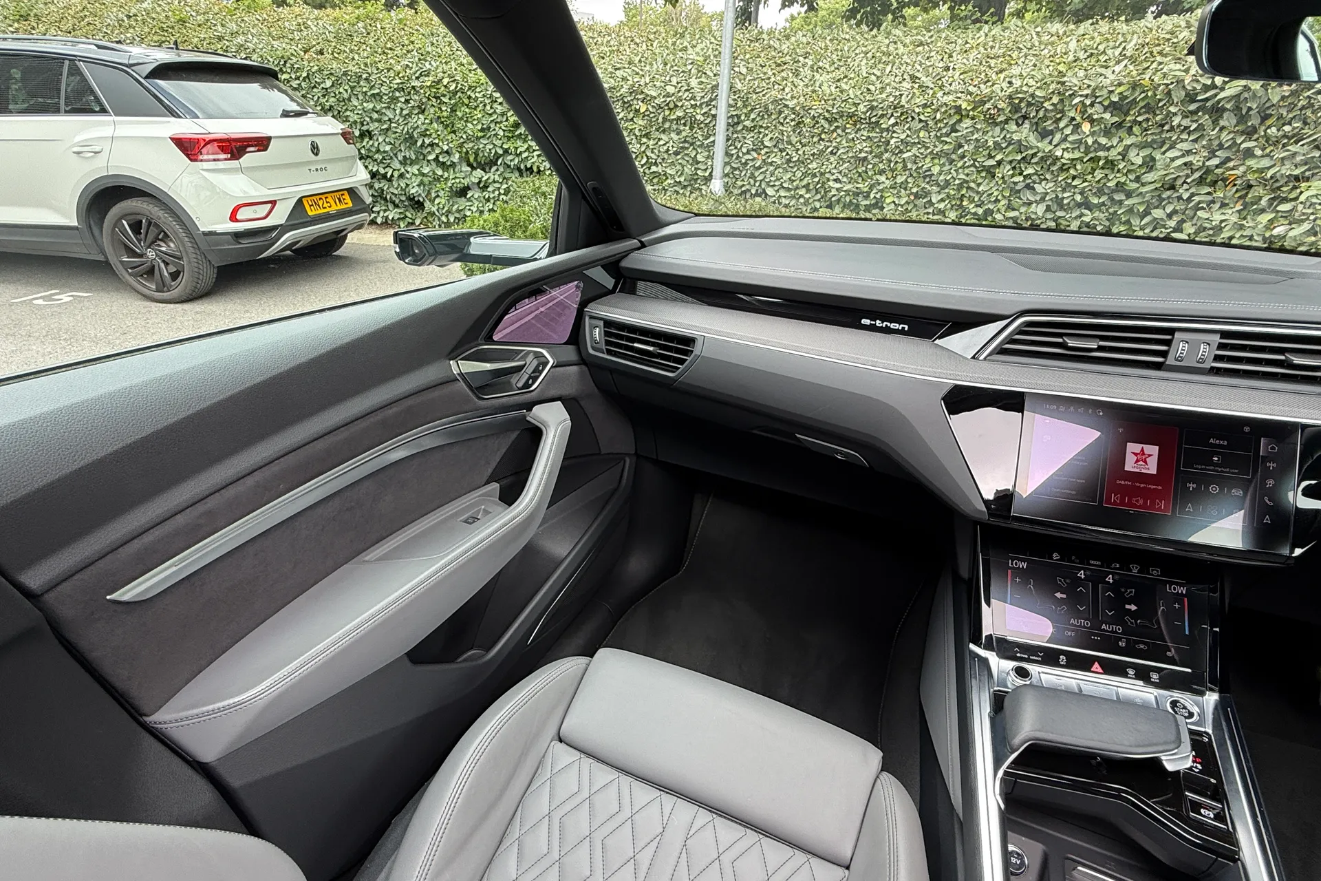 Audi Q8 thumbnail image number 66