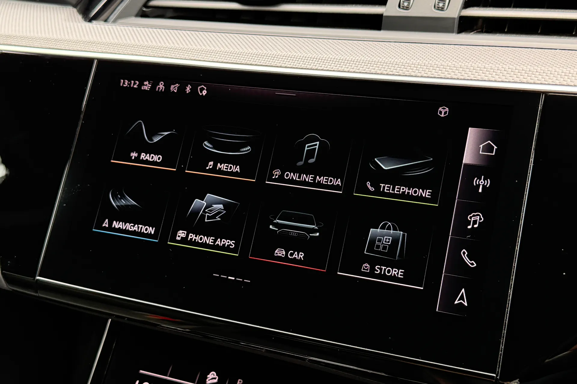 Audi Q8 thumbnail image number 48