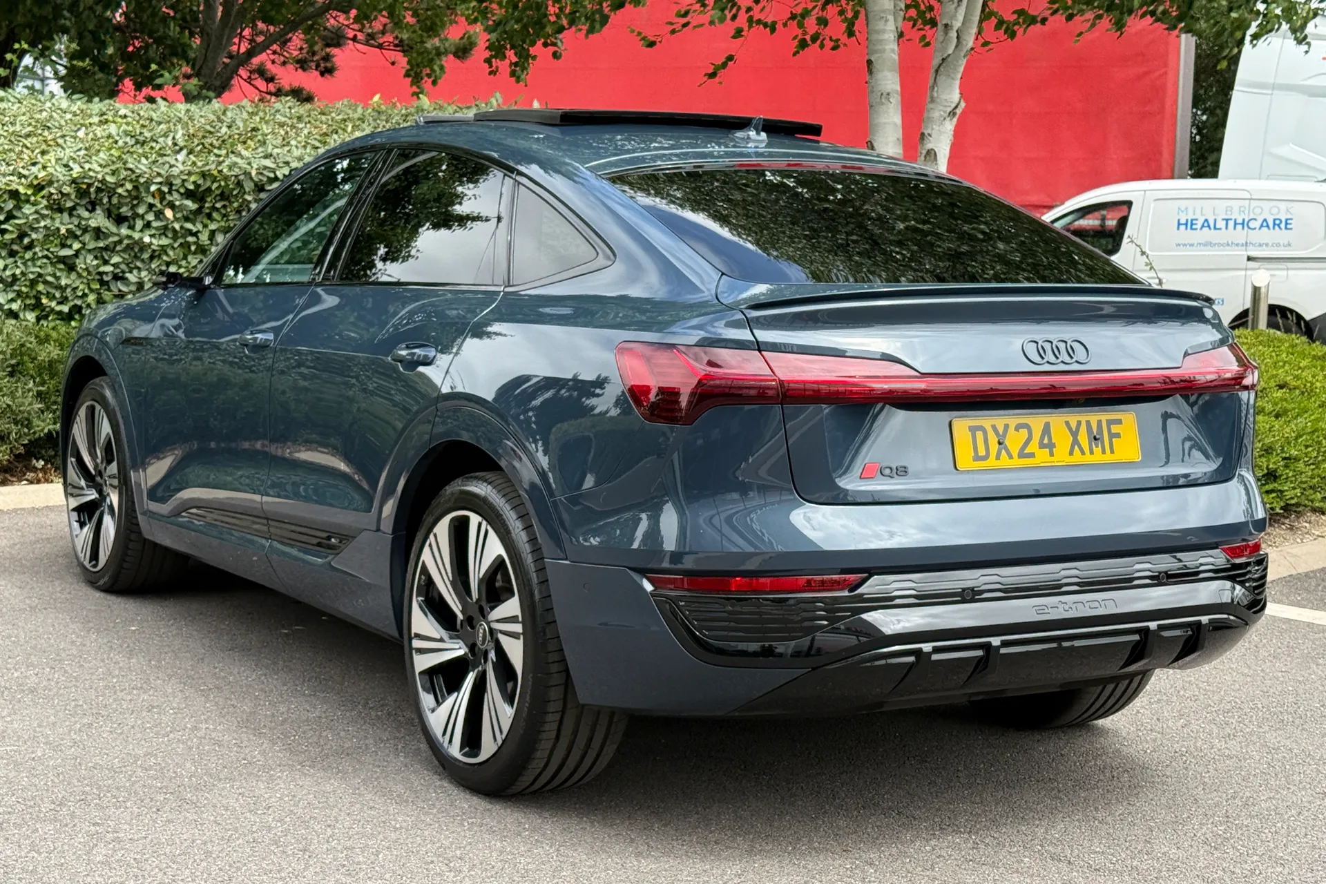 Audi Q8 thumbnail image number 33