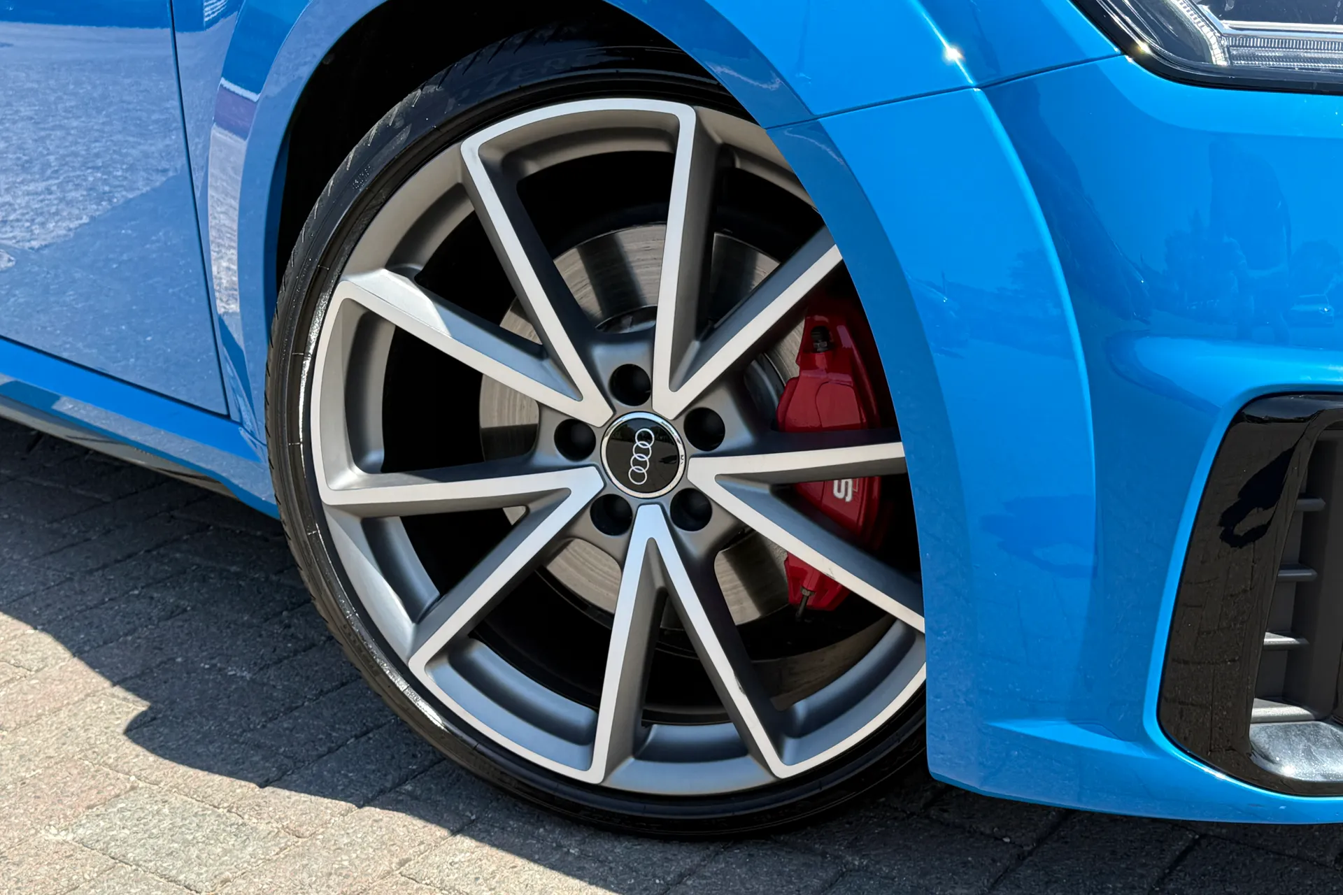 Audi TT thumbnail image number 7