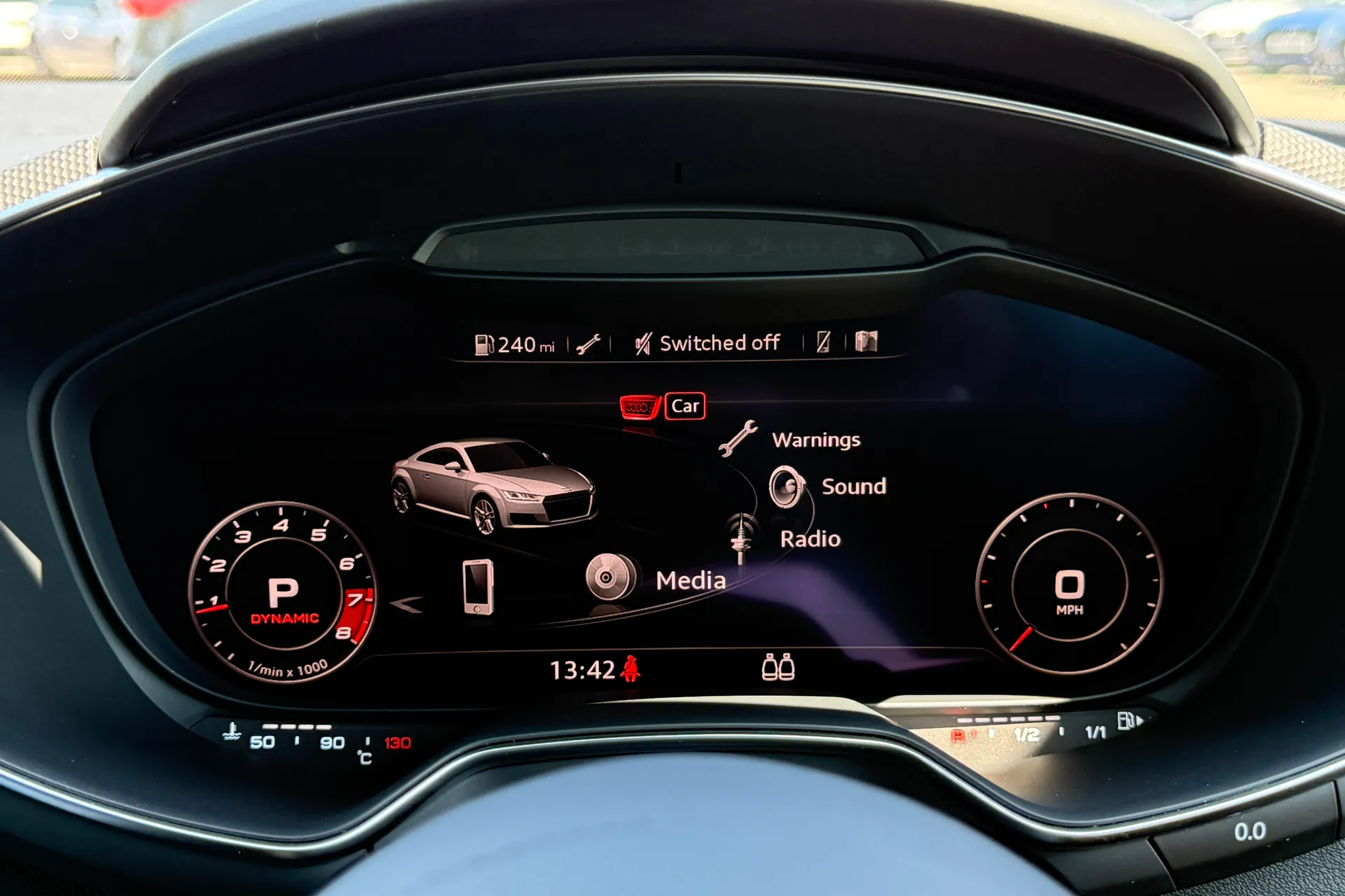 Audi TT thumbnail image number 11
