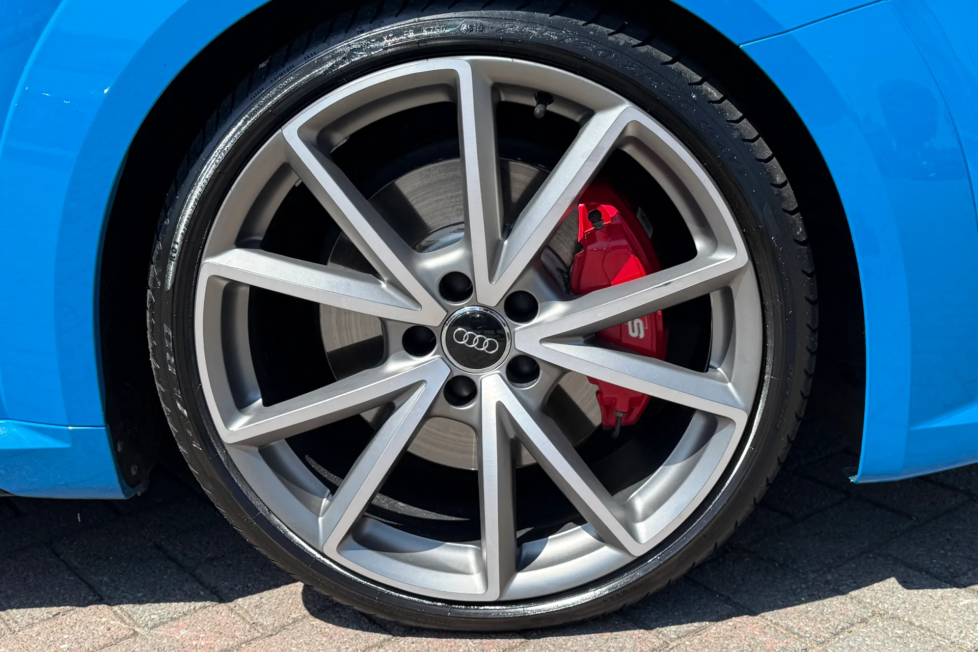 Audi TT thumbnail image number 44