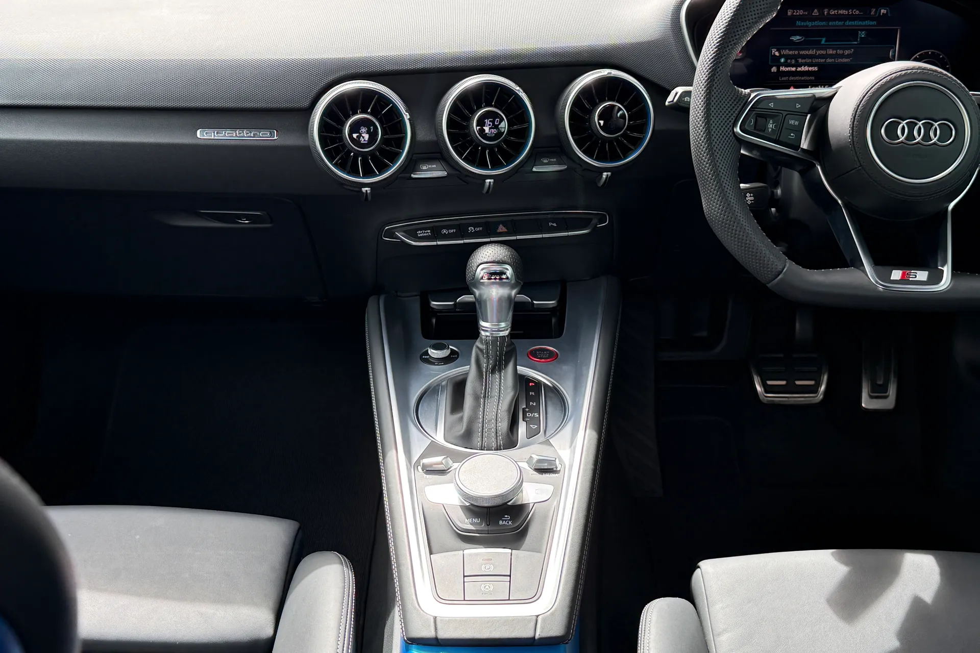 Audi TT thumbnail image number 43