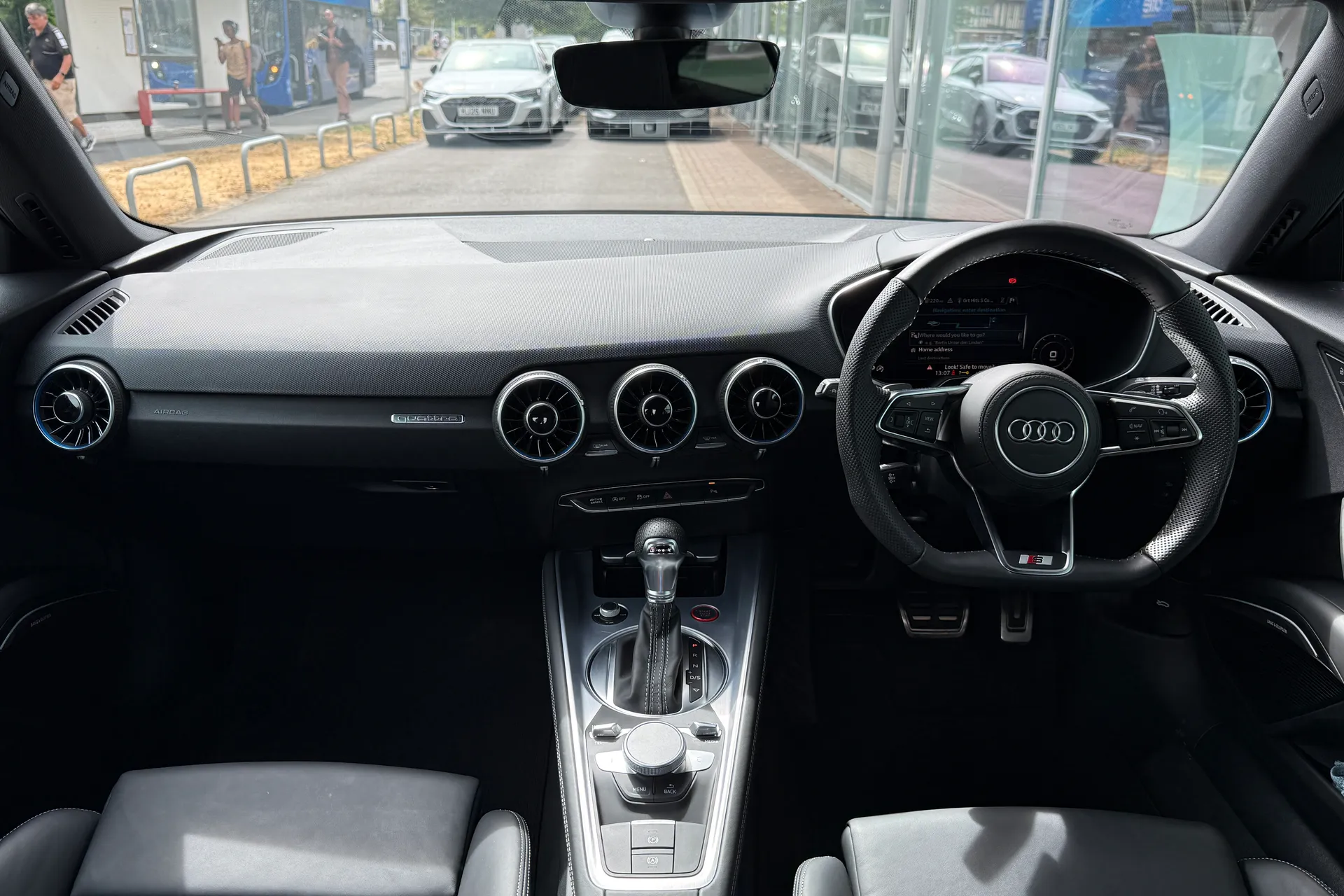 Audi TT thumbnail image number 42