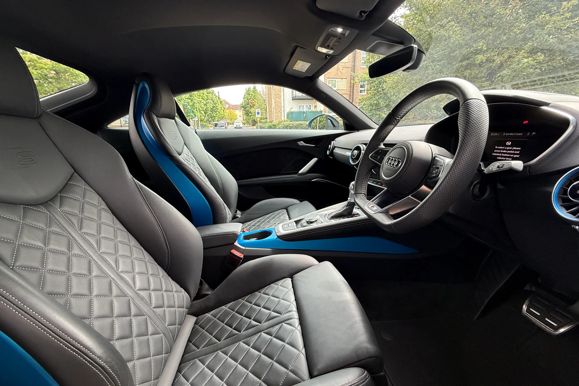 Audi TT thumbnail image number 33