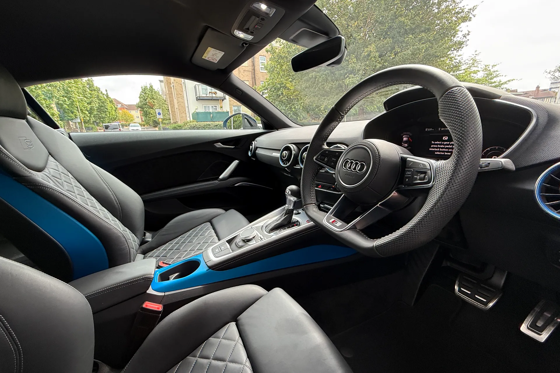 Audi TT thumbnail image number 6