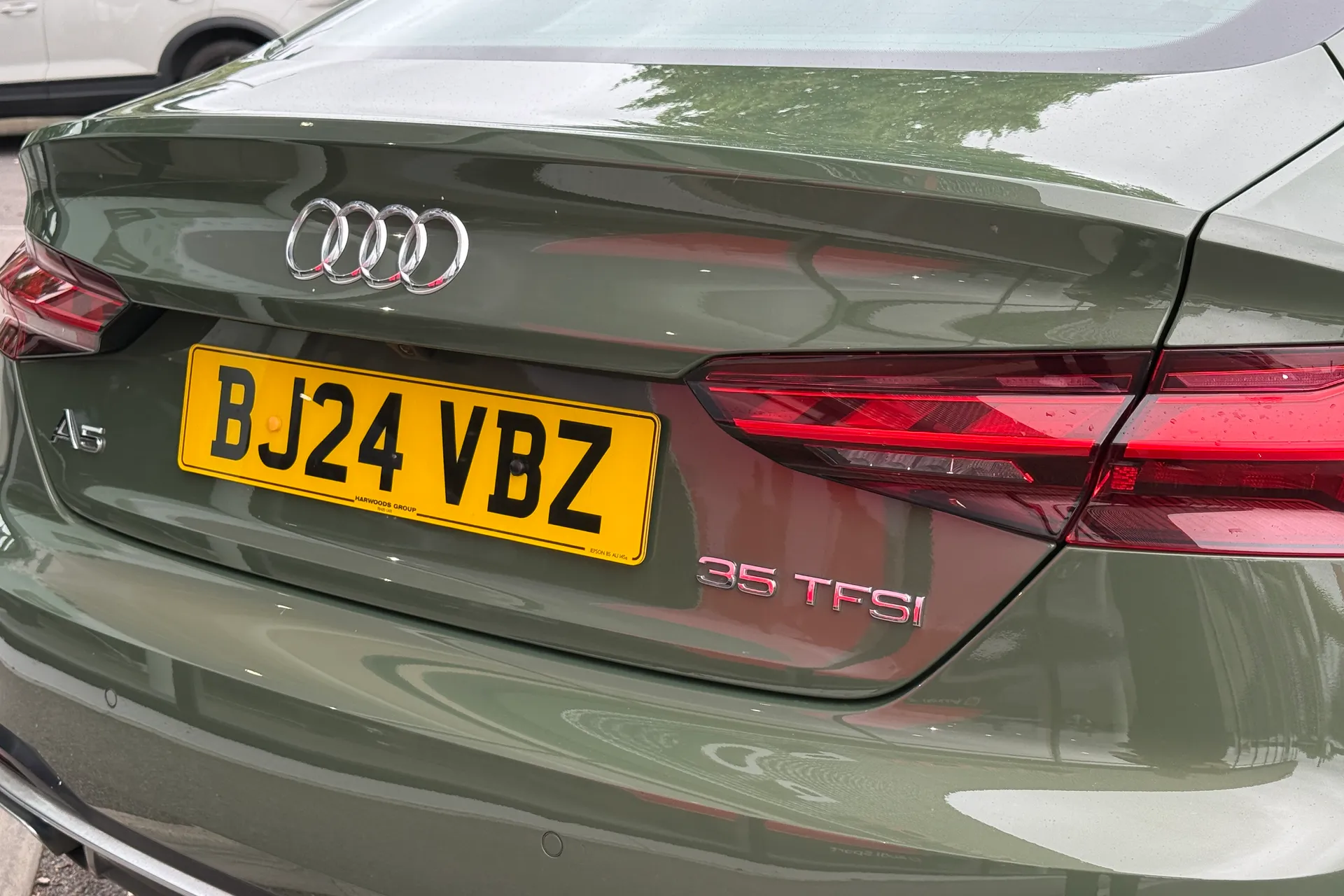 Audi A5 thumbnail image number 38