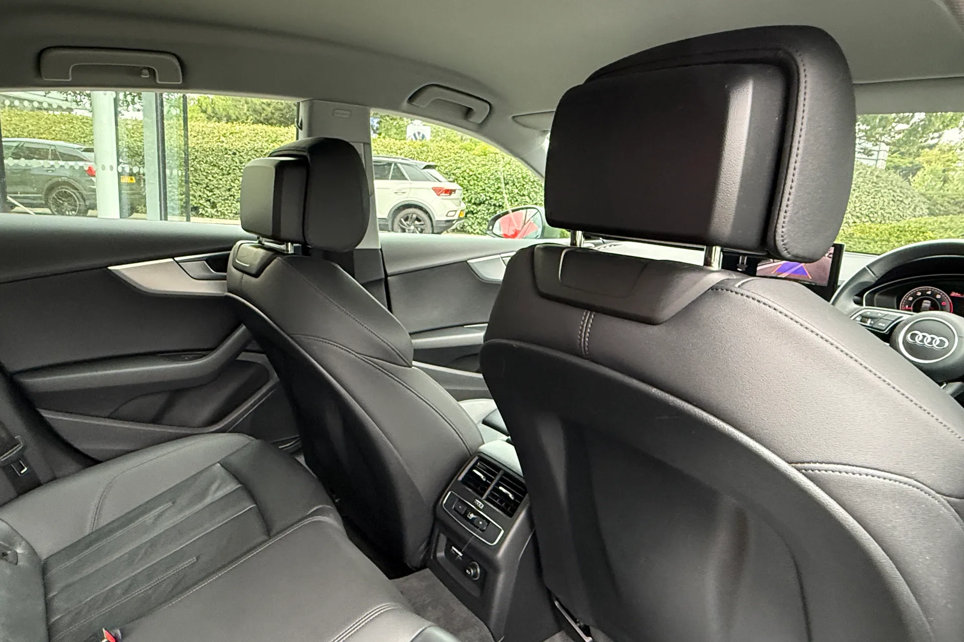 Audi A5 thumbnail image number 40
