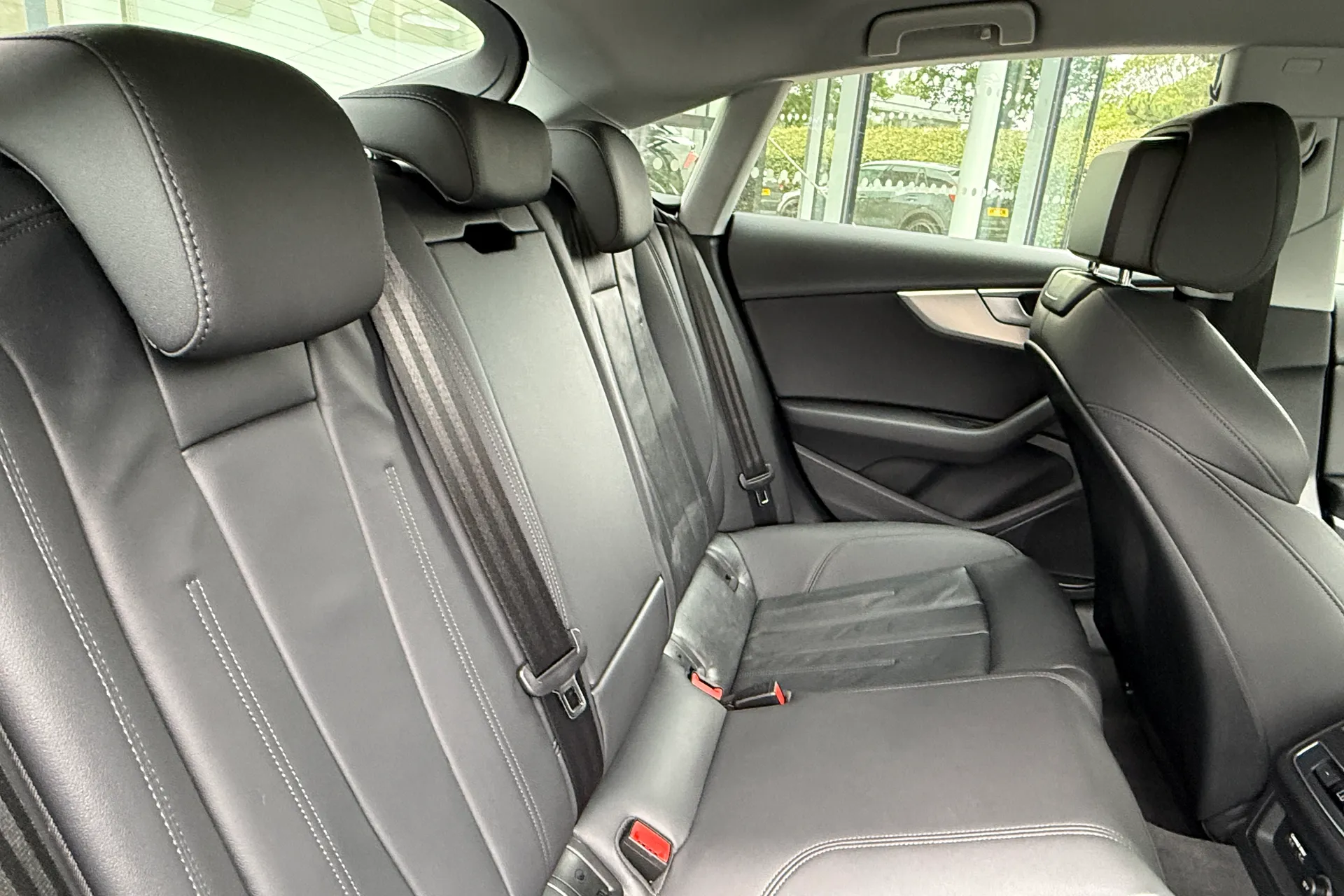 Audi A5 thumbnail image number 43