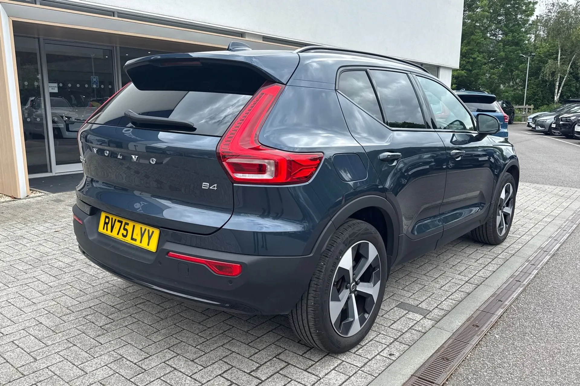 Volvo XC40 thumbnail image number 8