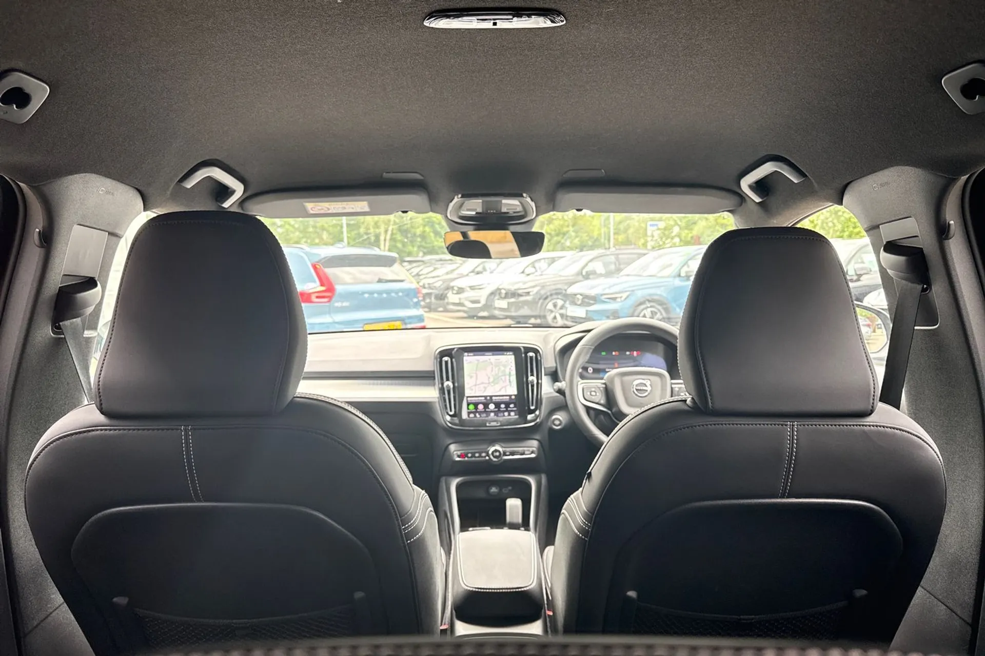 Volvo XC40 thumbnail image number 22