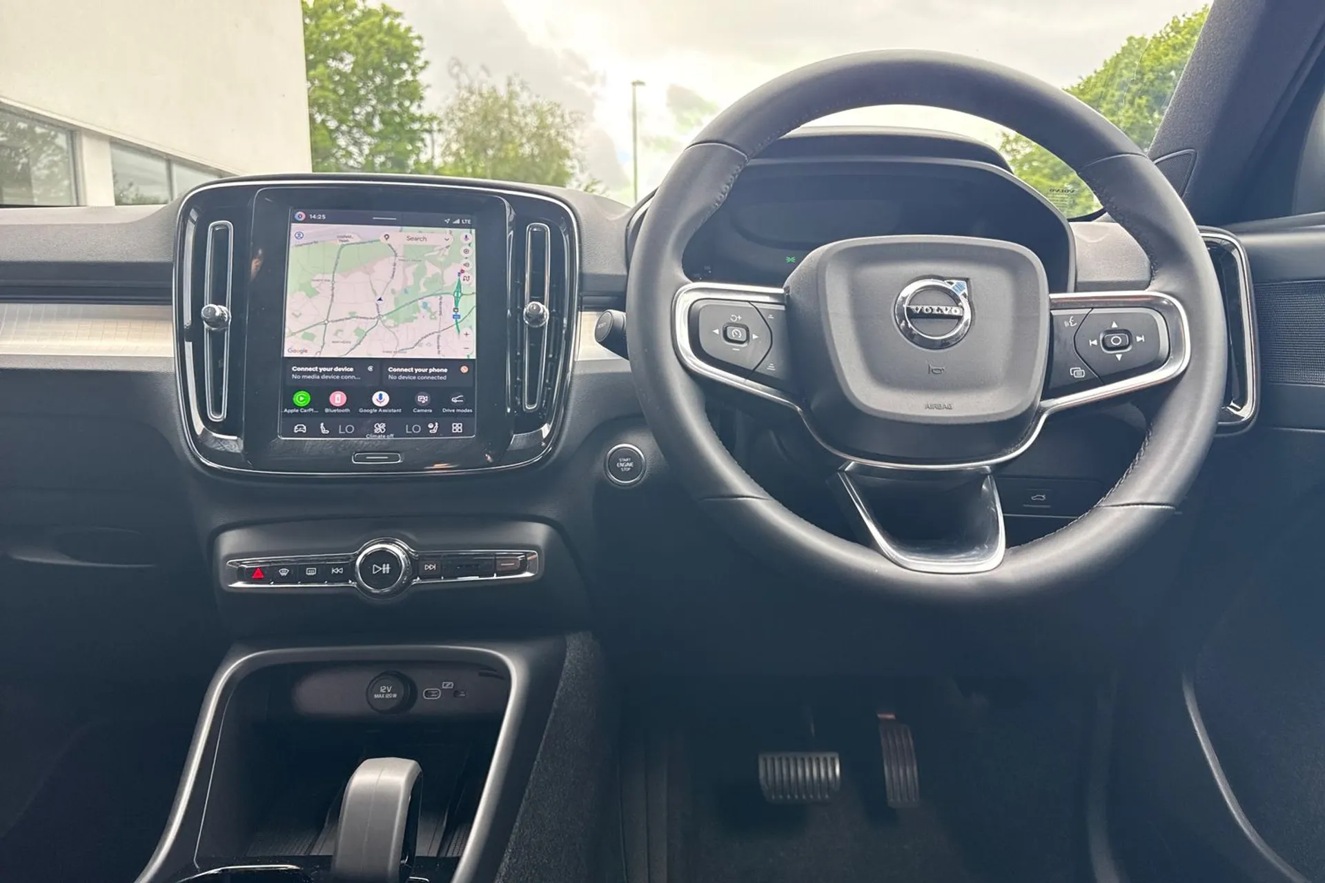Volvo XC40 thumbnail image number 34