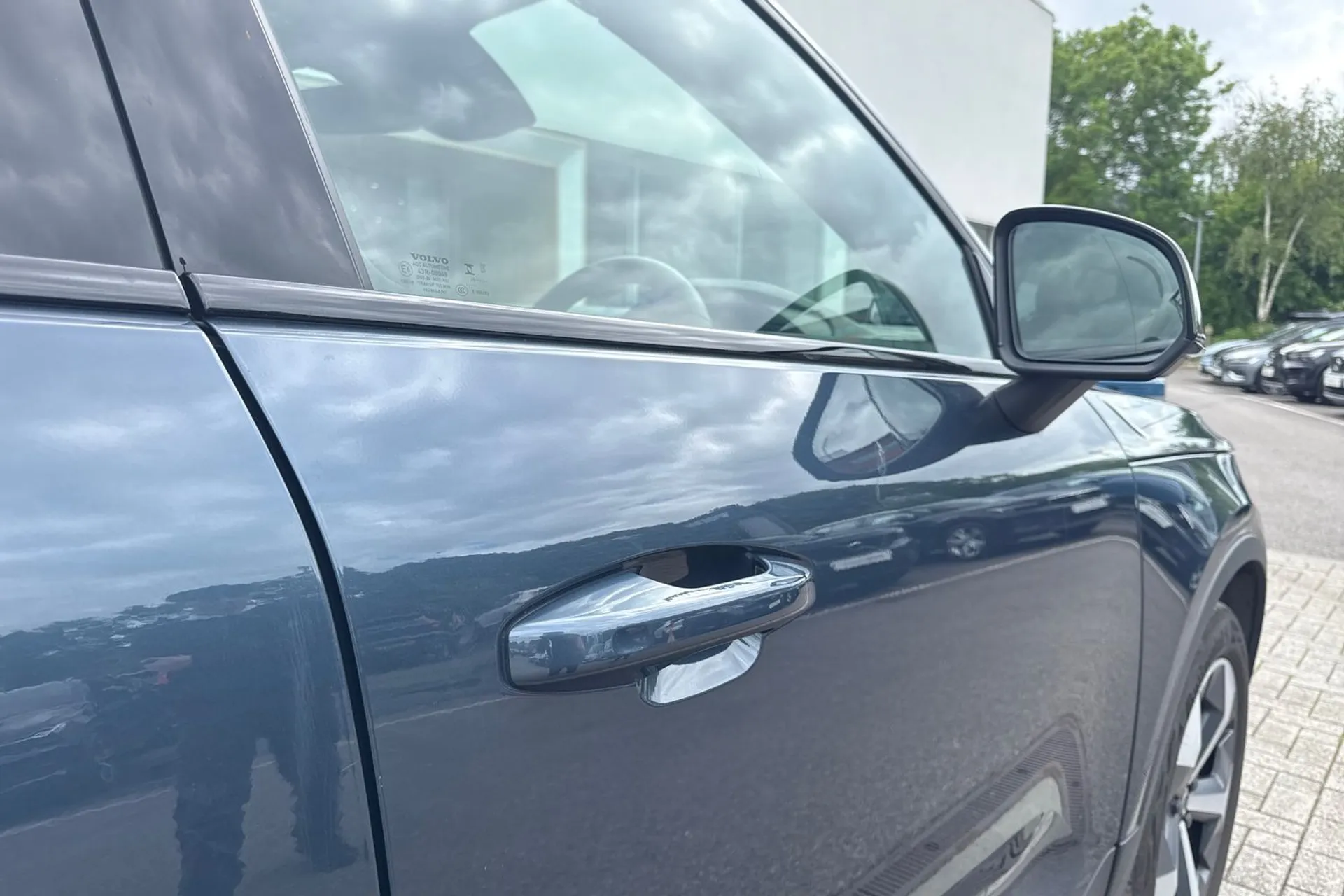 Volvo XC40 thumbnail image number 17