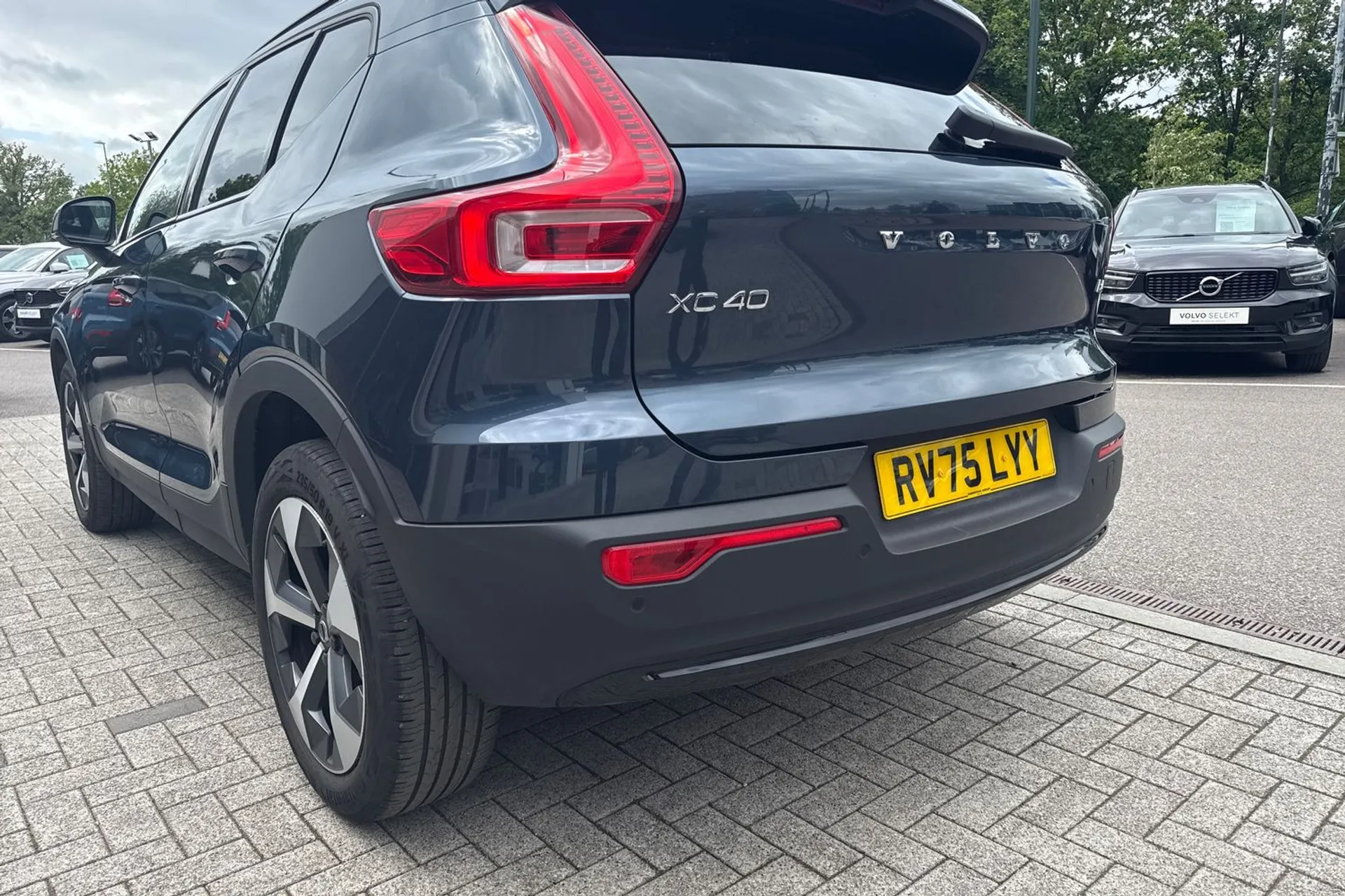 Volvo XC40 thumbnail image number 18