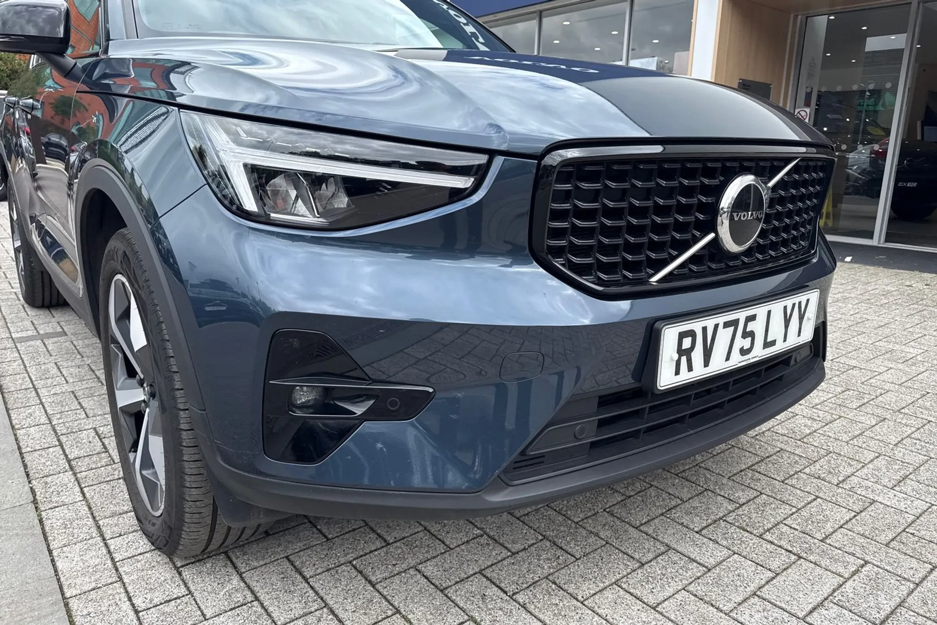Volvo XC40 thumbnail image number 7