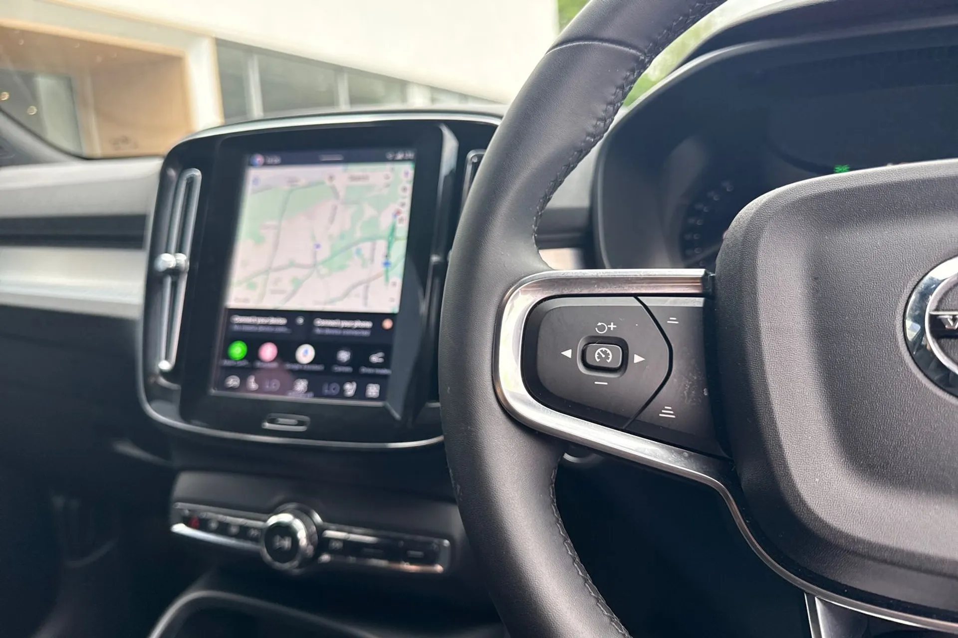 Volvo XC40 thumbnail image number 36