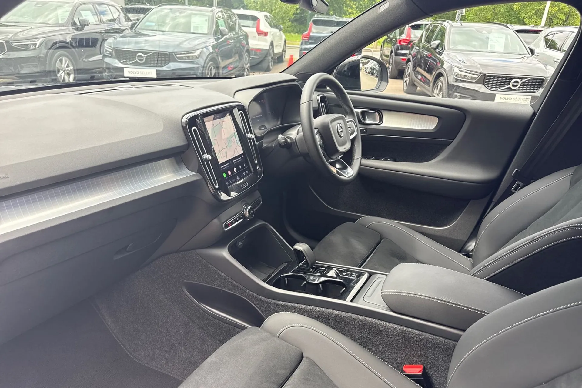 Volvo XC40 thumbnail image number 27