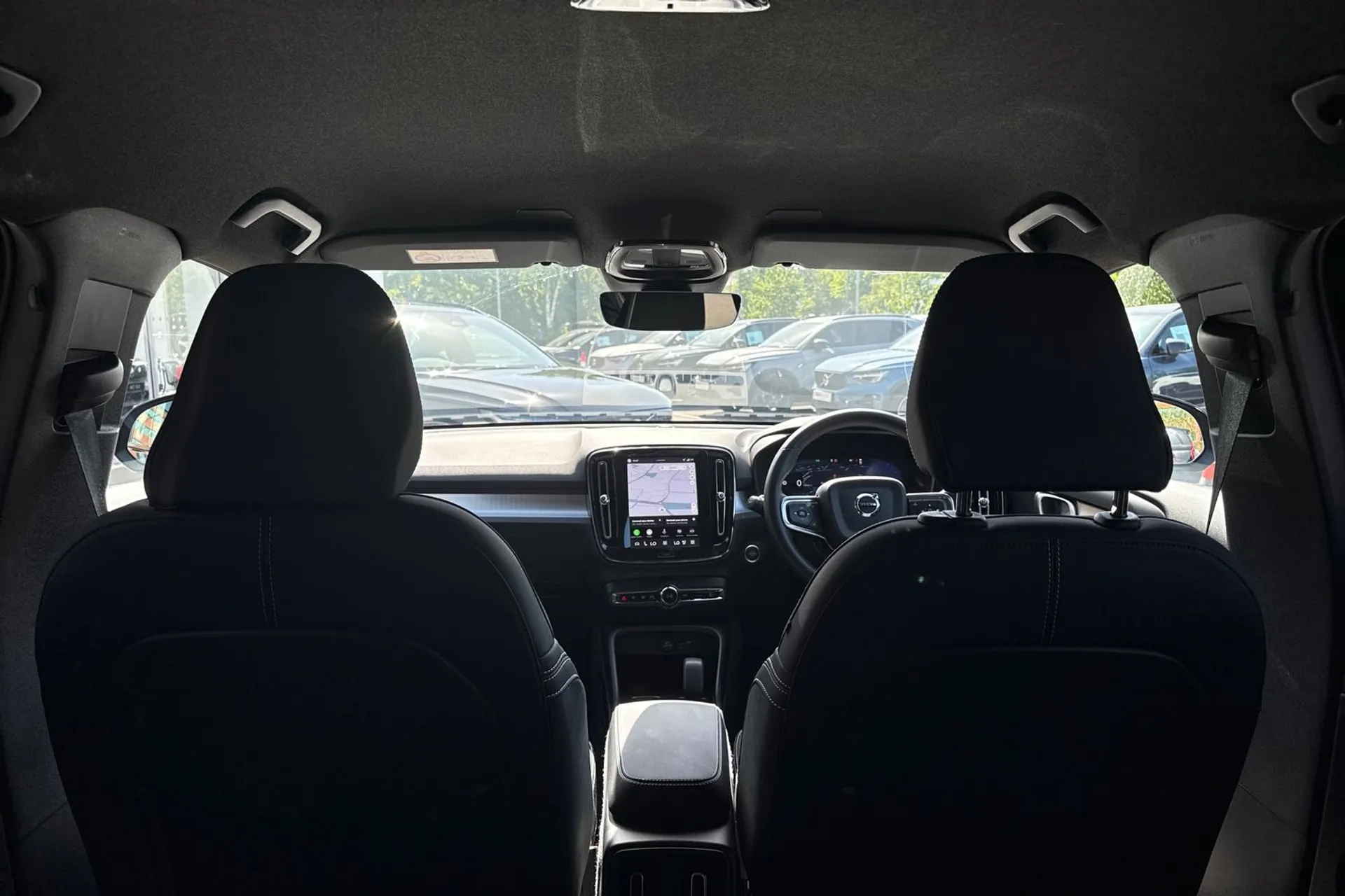 Volvo XC40 thumbnail image number 23