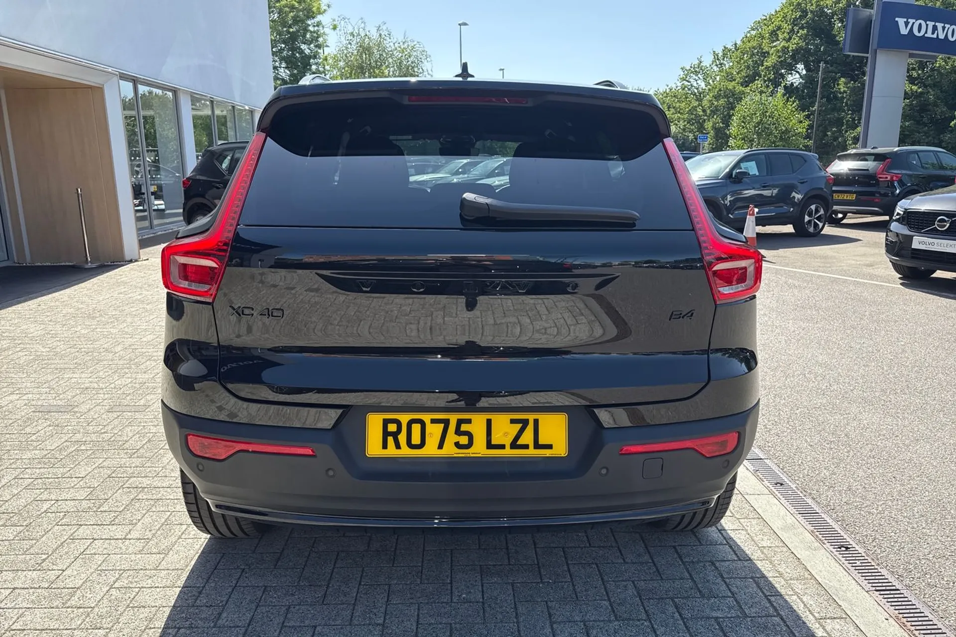 Volvo XC40 thumbnail image number 10